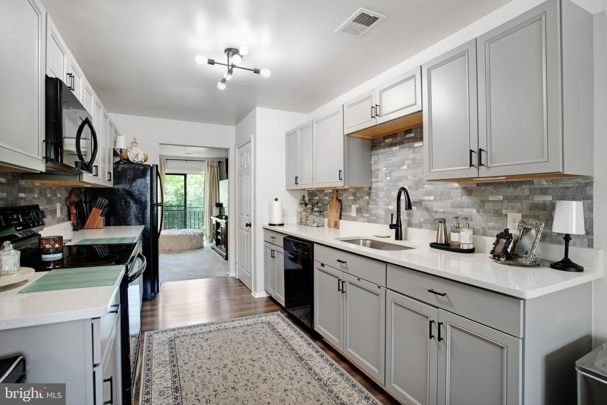 139 KYLIE PLACE 3