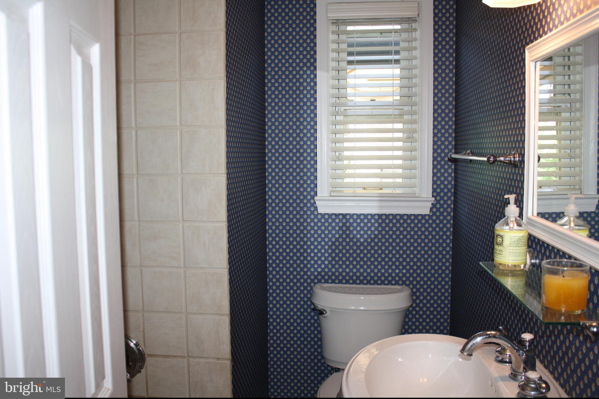 LEE HEIGHTS - Residential Lease