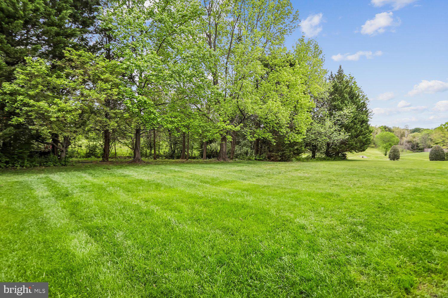 SENECA CROSSING - Residential
