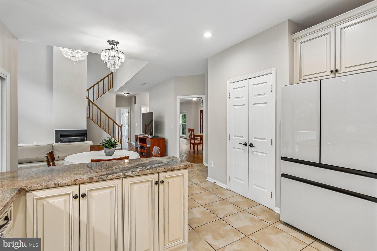 SENECA CROSSING - Residential