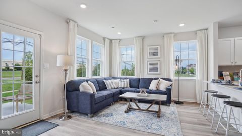 Photo of 73 Alexander Way, WESTAMPTON, NJ 08060 (MLS # NJBL2102300)