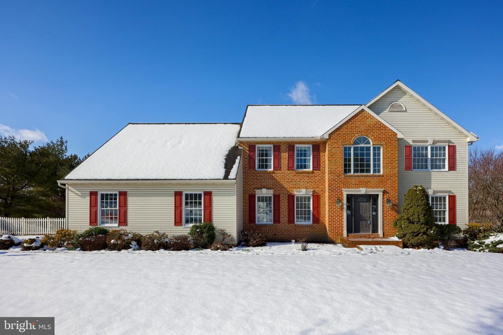 Photo of 395 Carter Moir Drive, Lancaster, PA 17601 (MLS # PALA2047040)