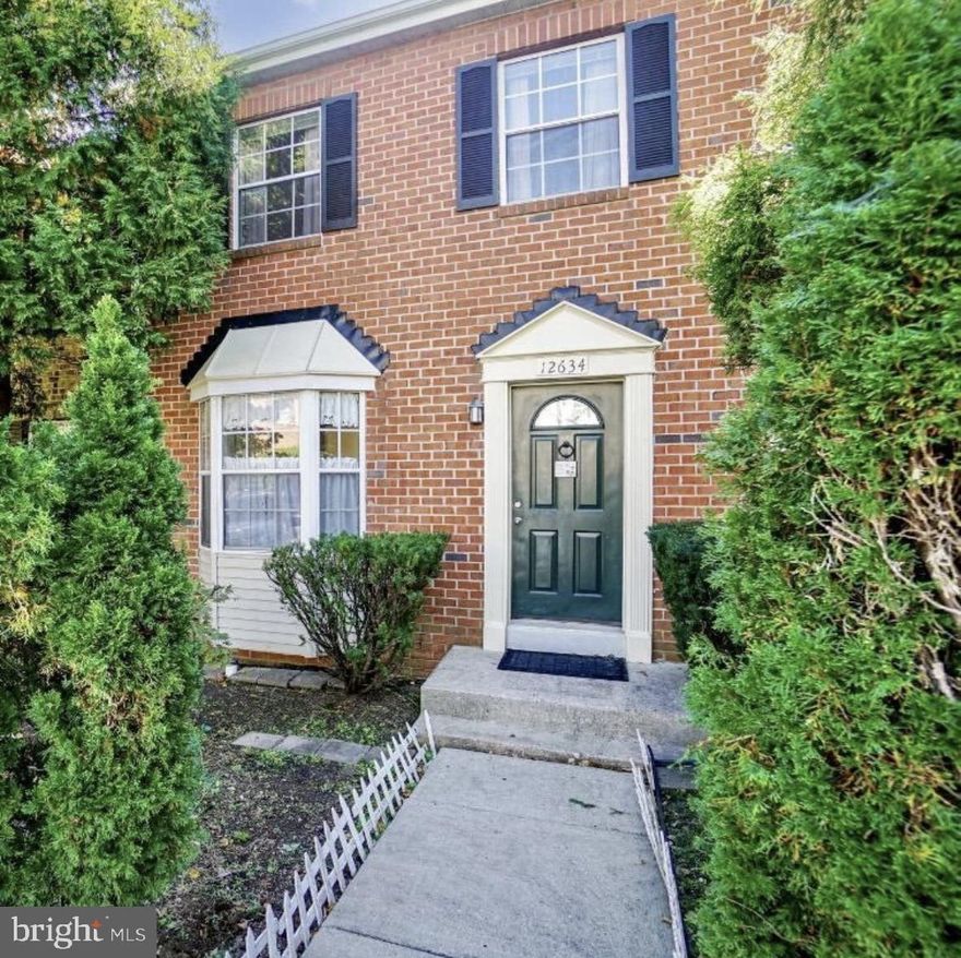 *THIS IS A LOWER-LEVEL RENTAL ONLY*
Basement with private bathroom, kitchenette with sink, full-size refrigerator, and plug-in stove top.
The unit includes a washer and dryer in addition to a private entrance leading to the backyard. One assigned parking. ALL utilities included