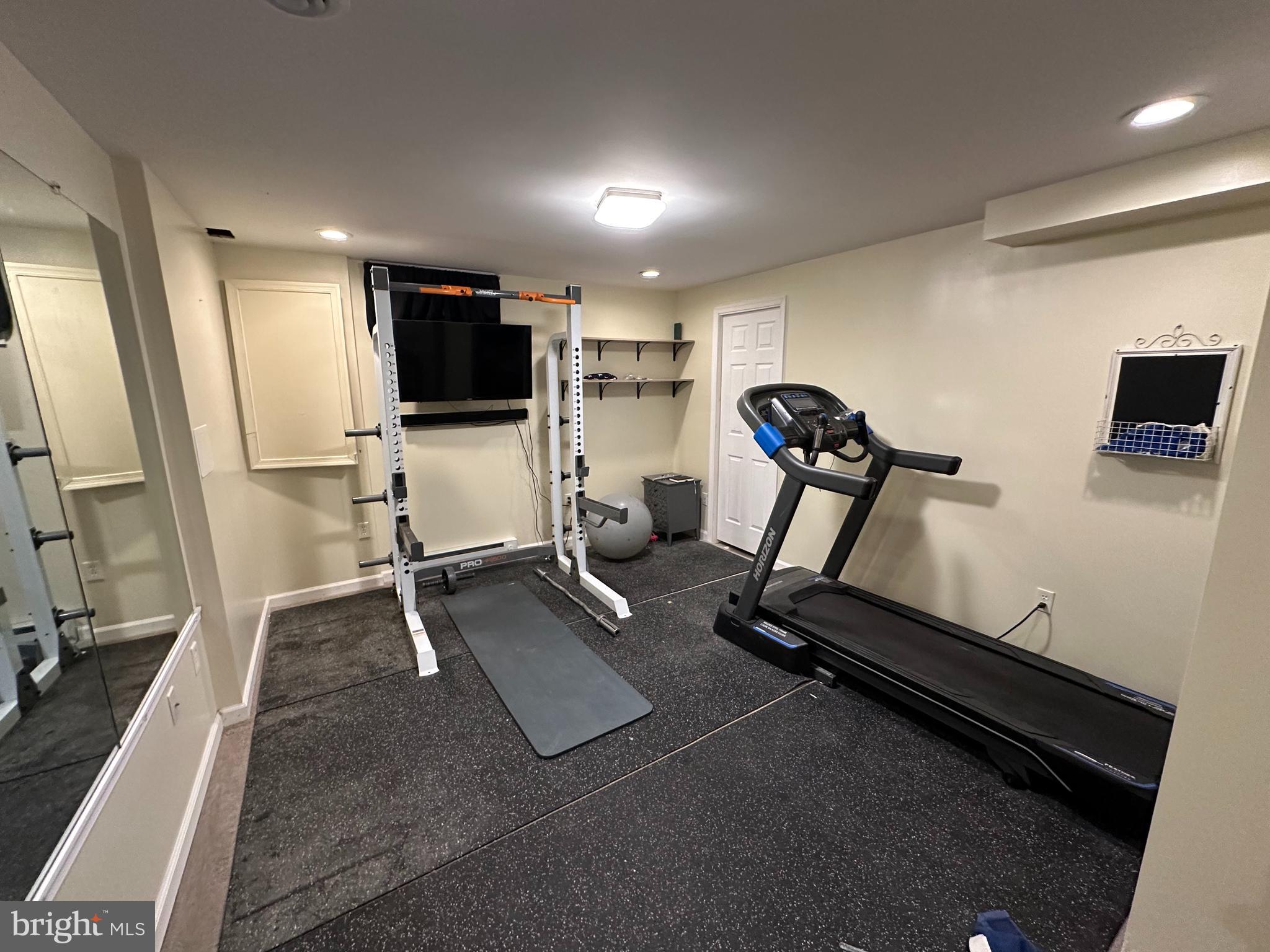 THE MEADOWS - Residential