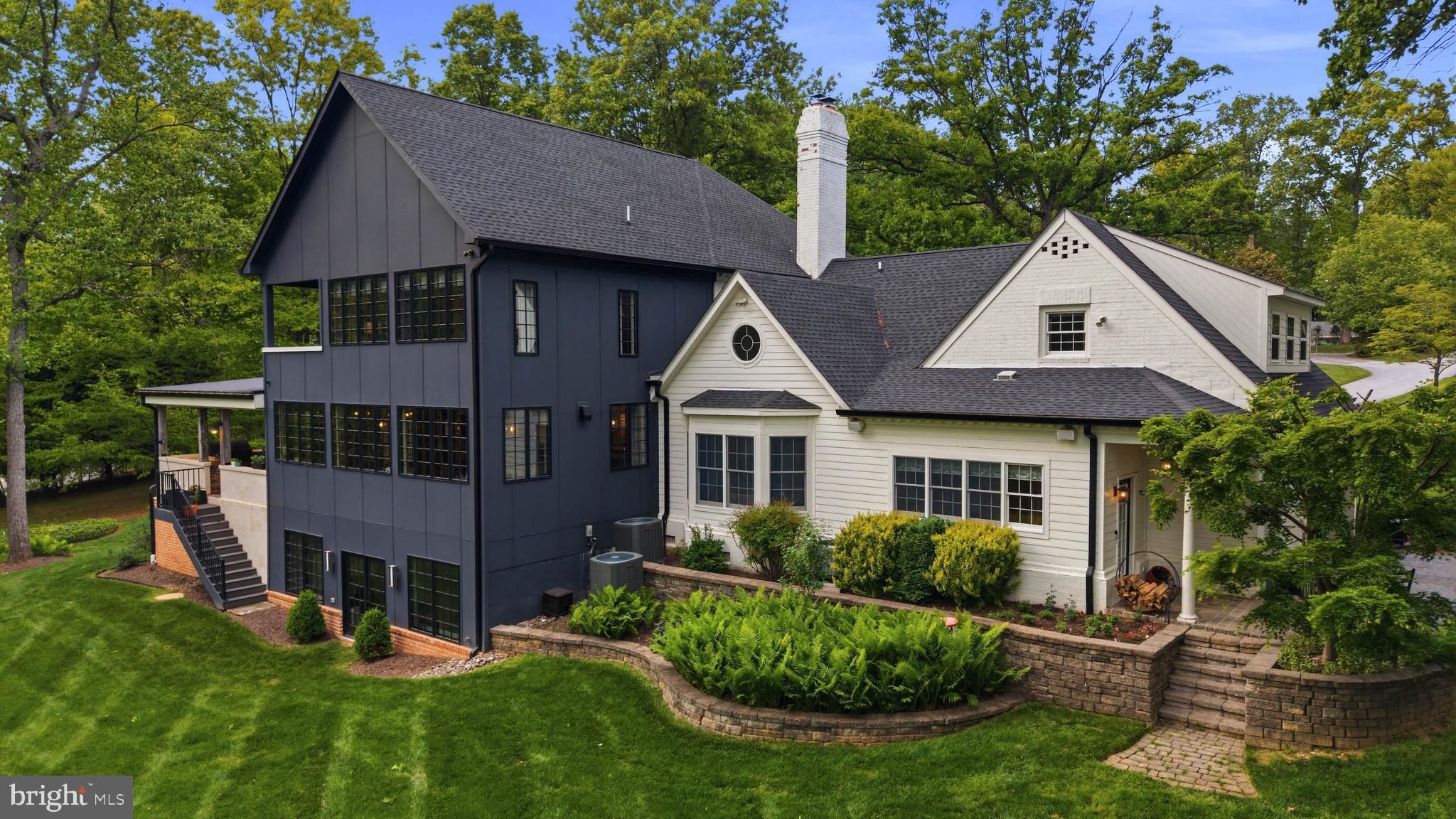 LAURELFORD - Residential