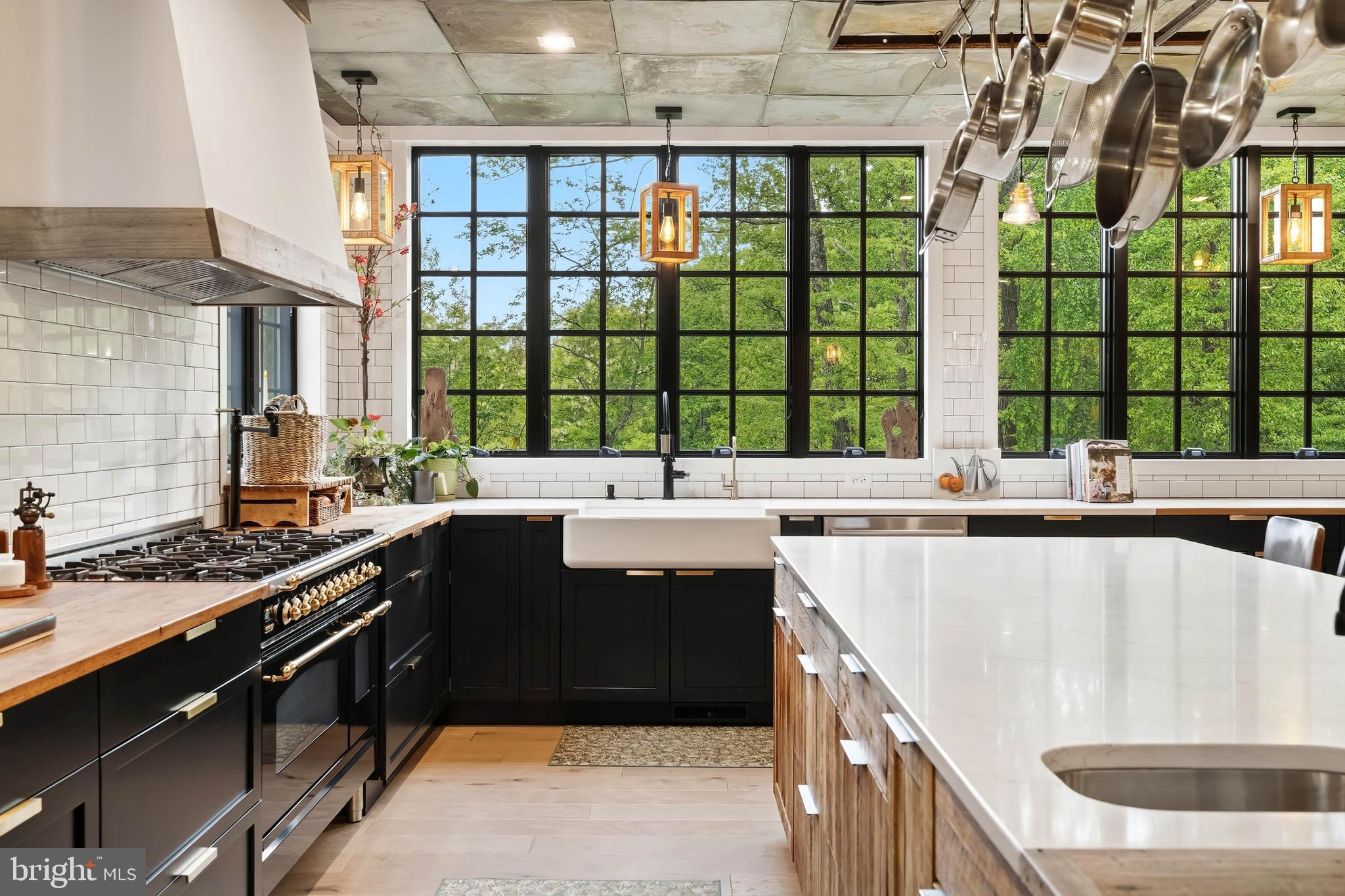 LAURELFORD - Residential
