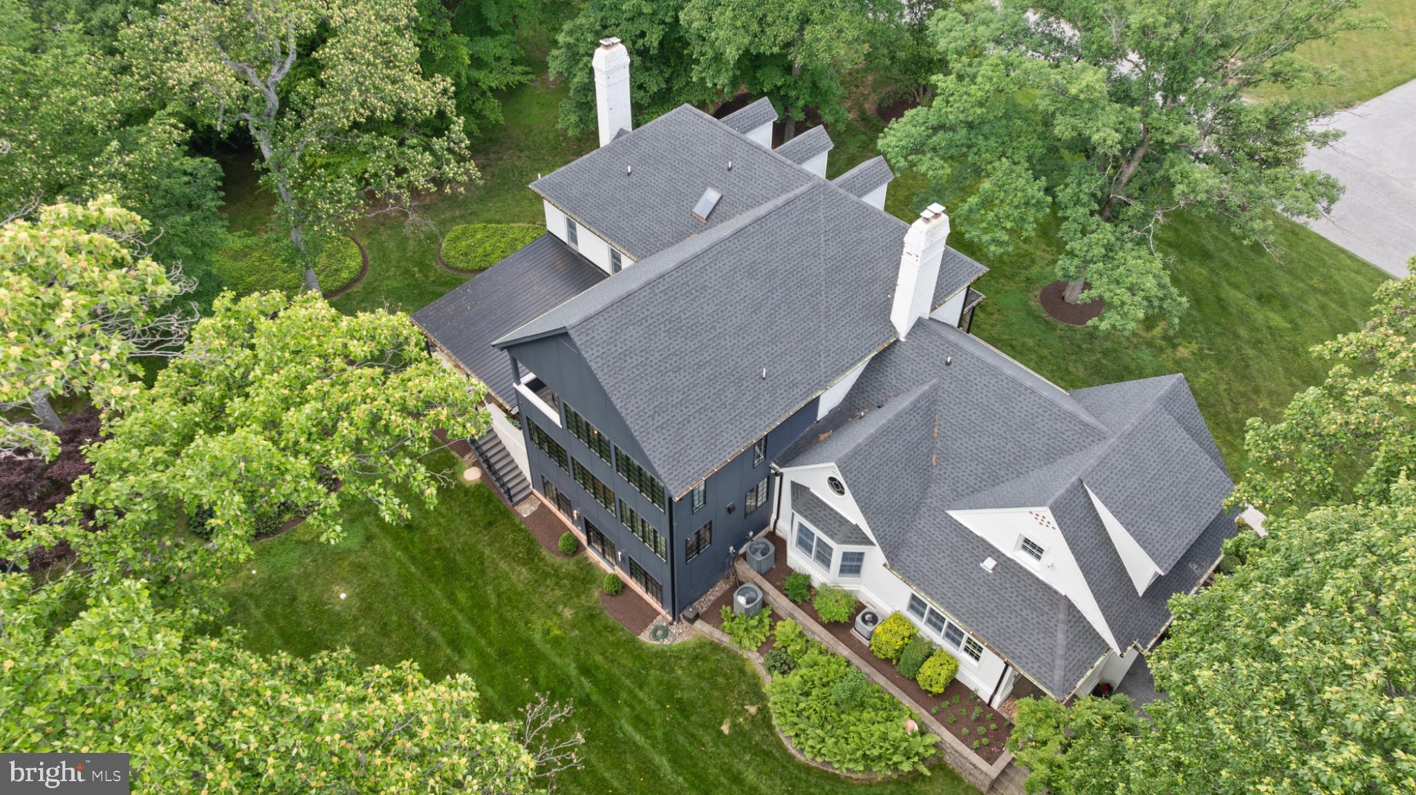 LAURELFORD - Residential