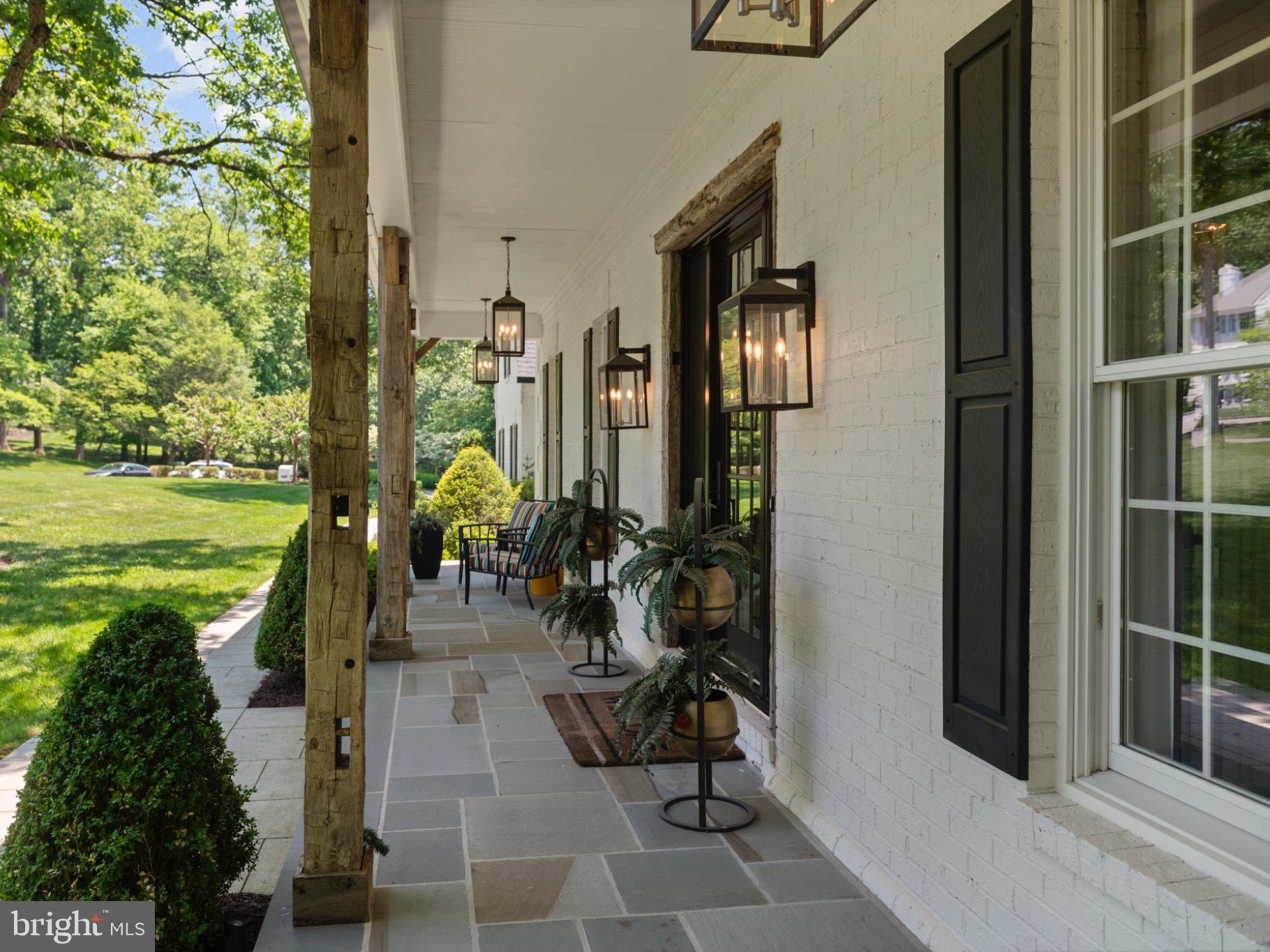 LAURELFORD - Residential