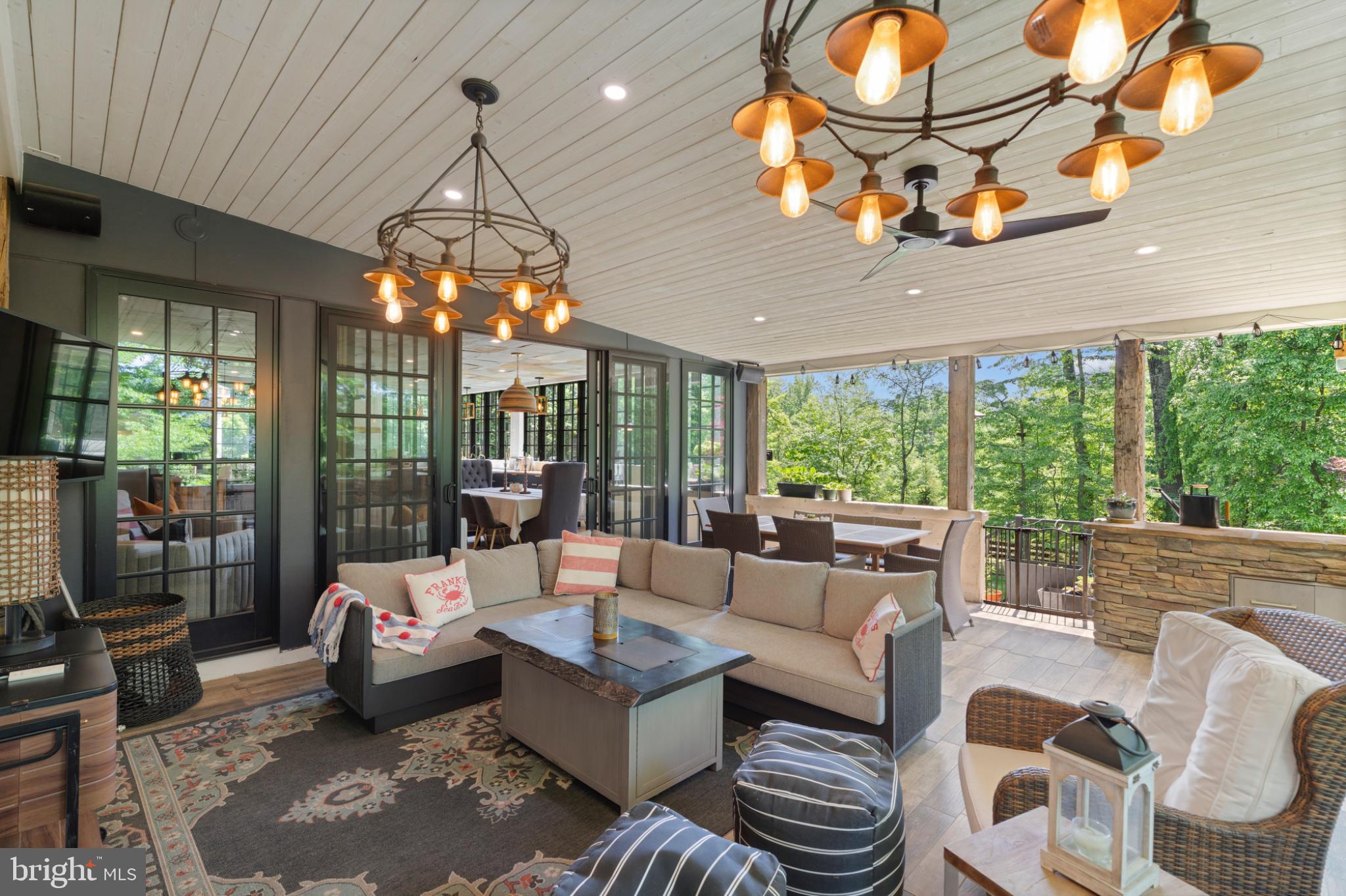 LAURELFORD - Residential