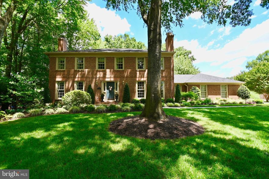 CUSTOM ALL BRICK DEGROFF BUILT WILLIAMSBURG STYLE COLONIAL HOME ON 0VER 1/2 ACRE CUL DE SAC LOT--- PROFESSIONLY MAINTAINED GARDENS AROUND HOME ,PATIOS AND  42 FOOT INGROUND POOL ---HARDWOOD FLOORS--QUALITY  MATERIALS,CUSTOM CRAFTSMANSHIP AND EXCEPTIONAL CARPENTRY--5 FIREPLACES(4 GAS AND 1 WOODBURNING)--SOARING CATHEDRAL  CEILING IN GREAT ROOM AND TRAY CEILINGS IN KITCHEN PLUS PRIMARY BEDROOM--OVERSIZE FLAGSTONE PATIO FROM SUNROOM AND GREAT ROOM DOWN TO POOL WITH SEPARATE FIREPIT AREA  PLUS  BARBECUE AREA--LARGE EATING SPACE IN KITCHEN WITH QUARTZ COUNTERS,SIGNATURE CUSTOM CABENTRY,TWO WOLFE OVENS(6 BURNERS AND GRILL), CUSTOM SS VENT,SUB ZERO REFRIGERATOR,TWO MIELE DISHWASHERS,U LINE WINE COOLER, AND BEVERAGE REFRIGERATOR--SUNROOM OFF KITCHEN HAS TWO LARGE ACRYLIC PYRAMID DOME SKYLIGHTS--REC ROOM WITH BAR AND LARGE HOME THEATER HAS  10  FOOT SCREEN WITH SONY 4K HDR PROJECTOR, 8 RECLINING THEATER CHAIRS AND SURROUND SOUND