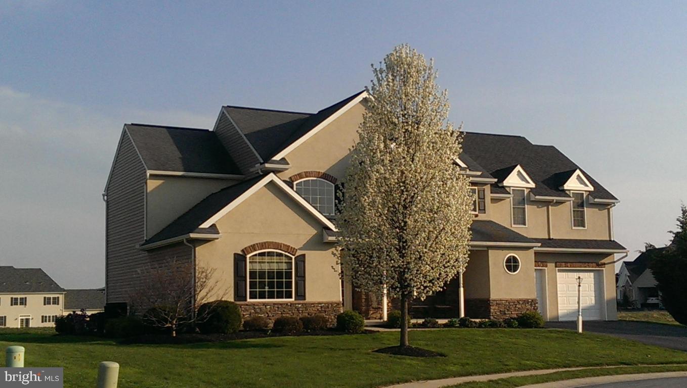 ROSEWOOD - Residential