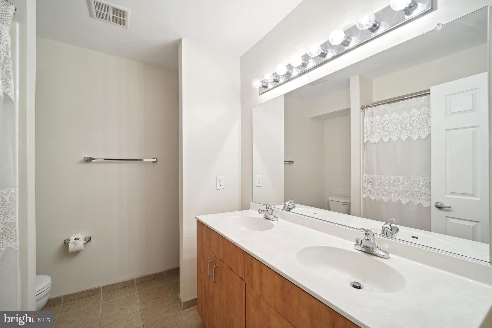 THE LANDING AT SPA CREEK - Residential
