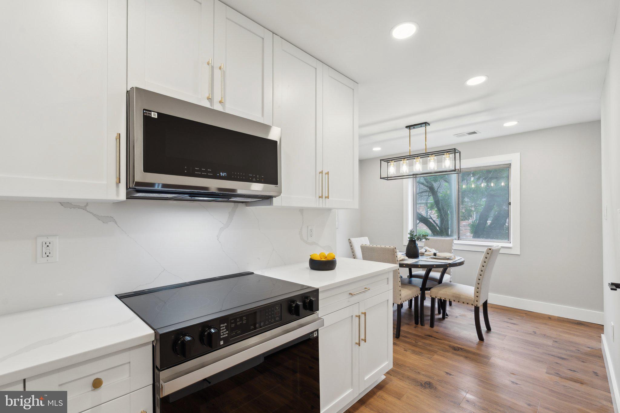 TERRACE TOWNHOUSES OF ANNANDALE - Residential