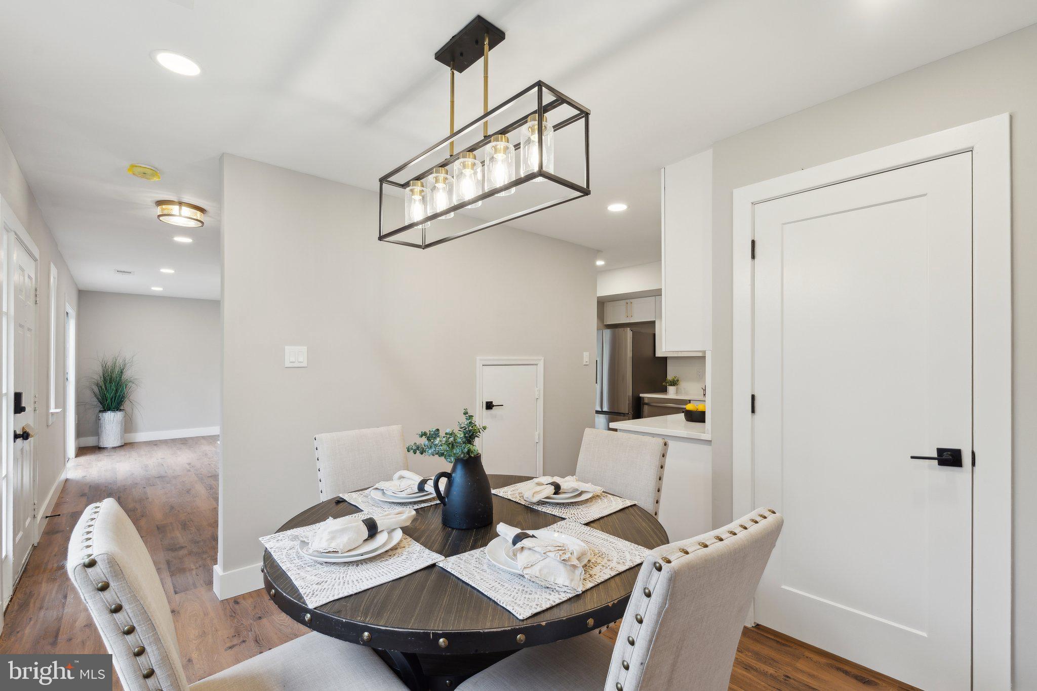 TERRACE TOWNHOUSES OF ANNANDALE - Residential