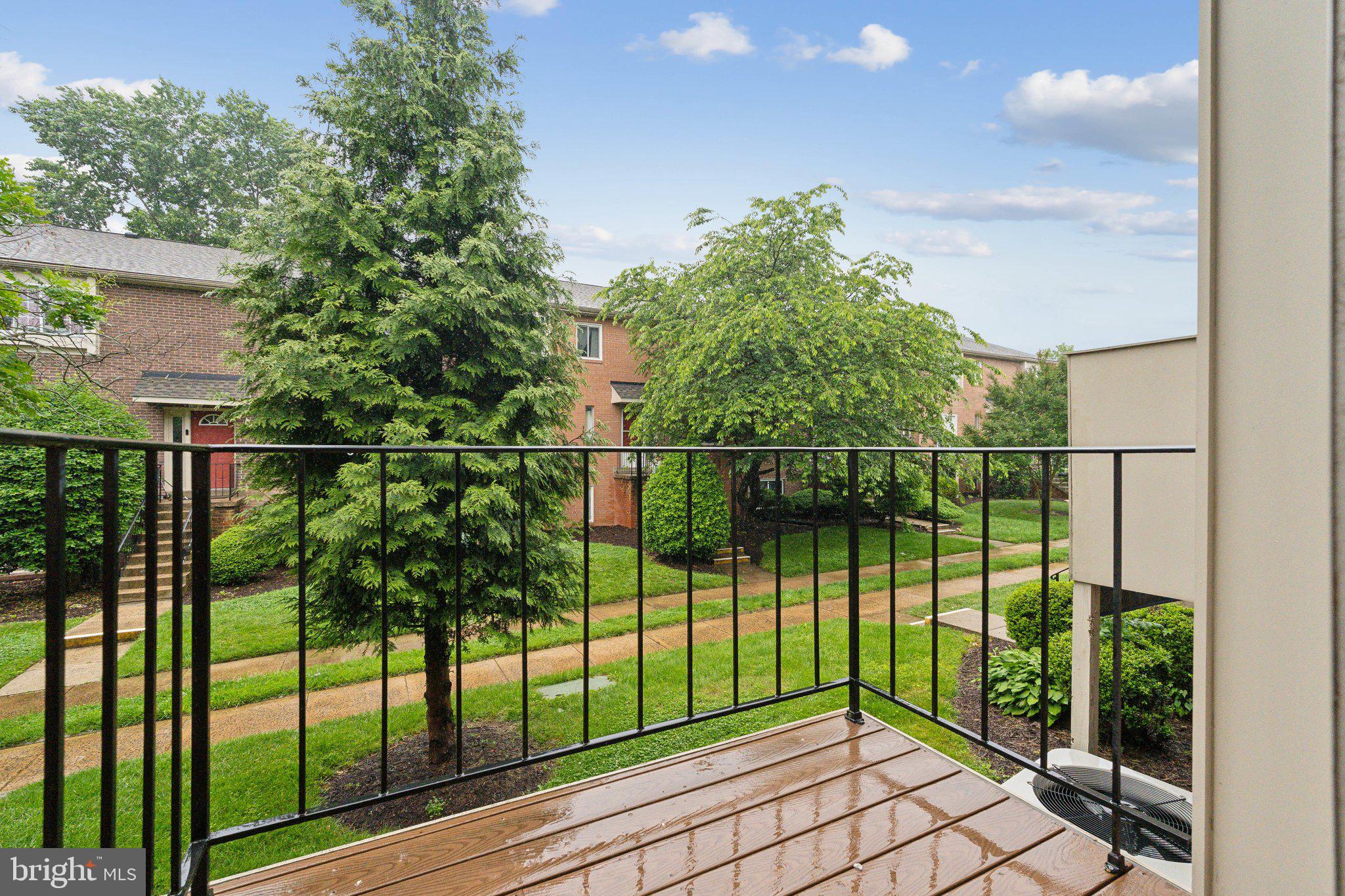 TERRACE TOWNHOUSES OF ANNANDALE - Residential