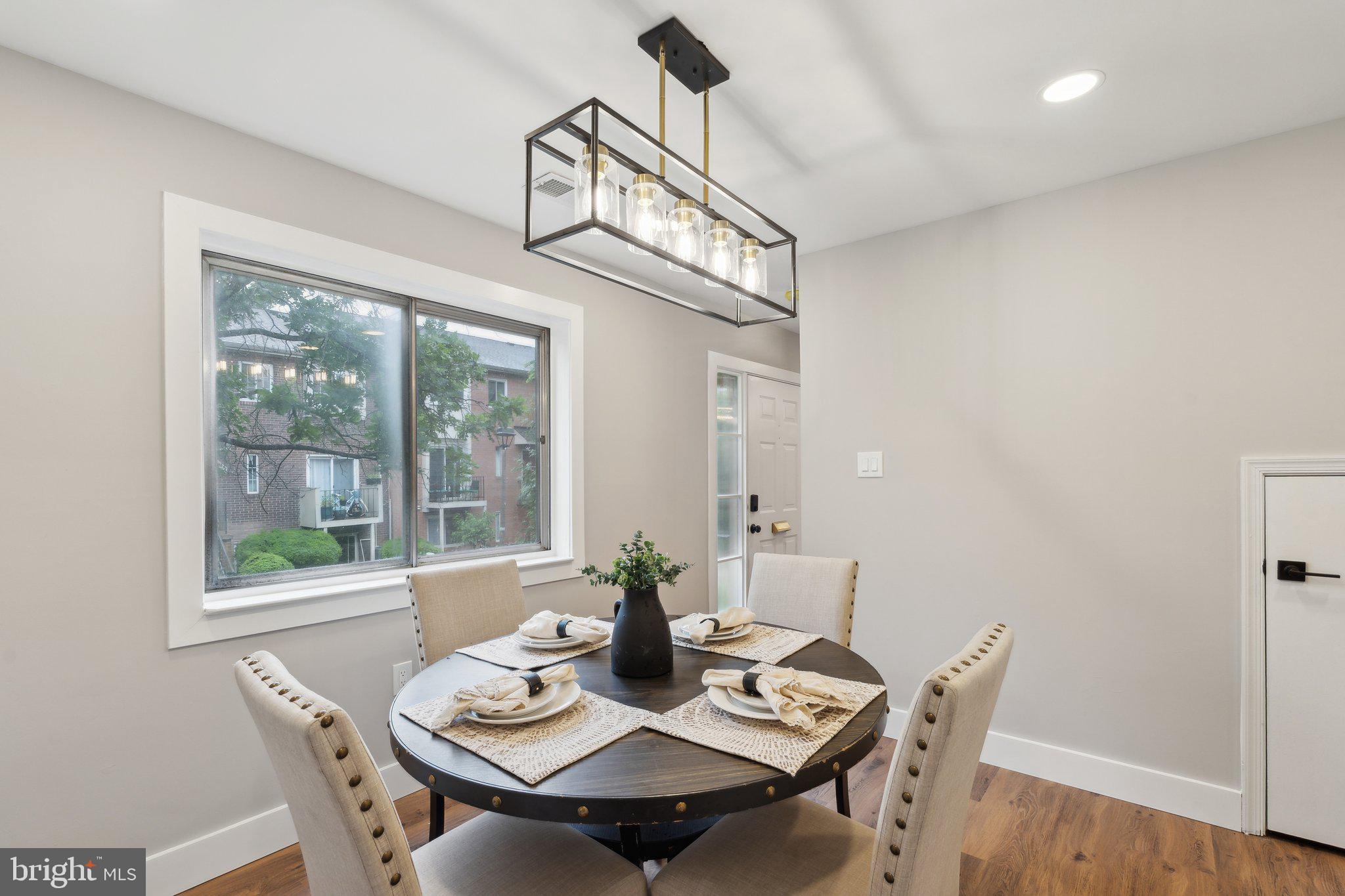 TERRACE TOWNHOUSES OF ANNANDALE - Residential