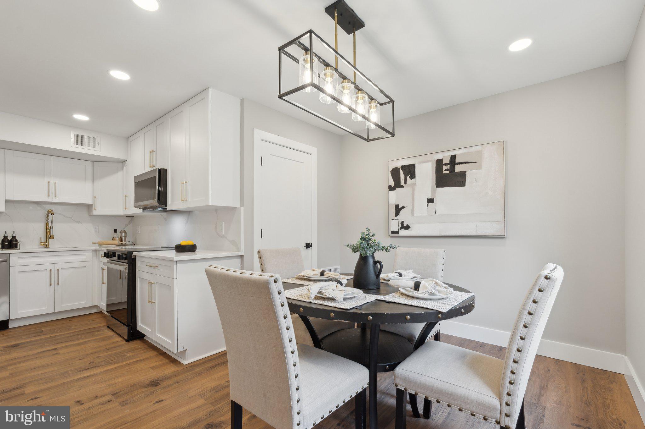 TERRACE TOWNHOUSES OF ANNANDALE - Residential