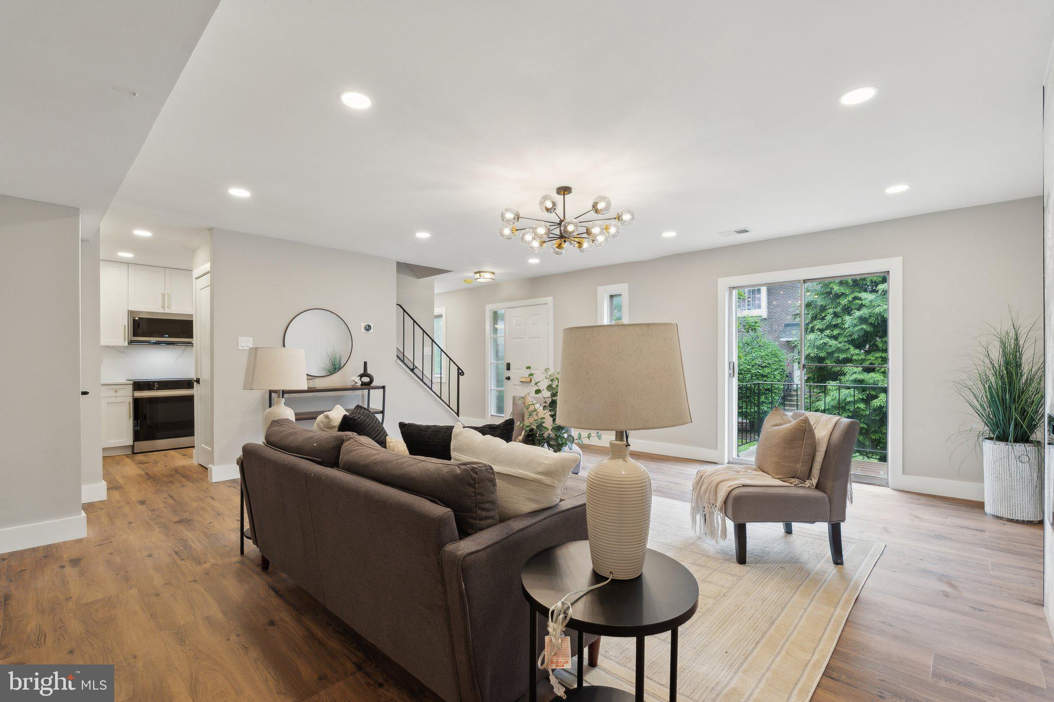 TERRACE TOWNHOUSES OF ANNANDALE - Residential