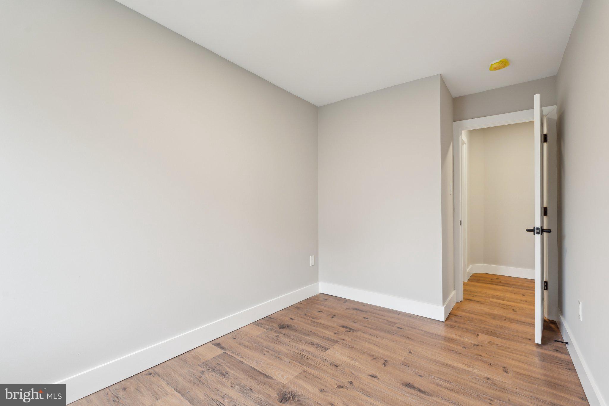 TERRACE TOWNHOUSES OF ANNANDALE - Residential