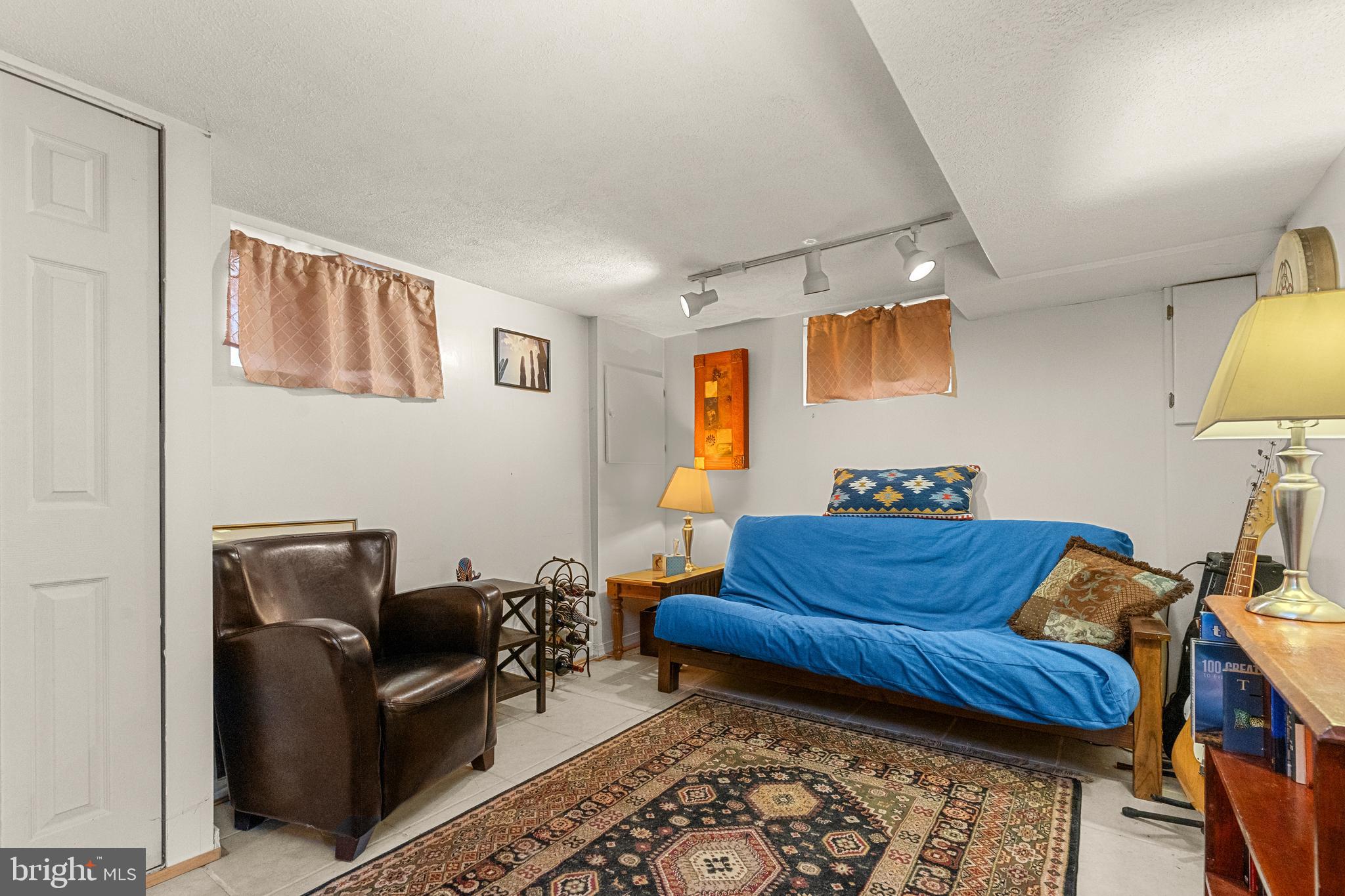 GREENWAY DOWNS - Residential