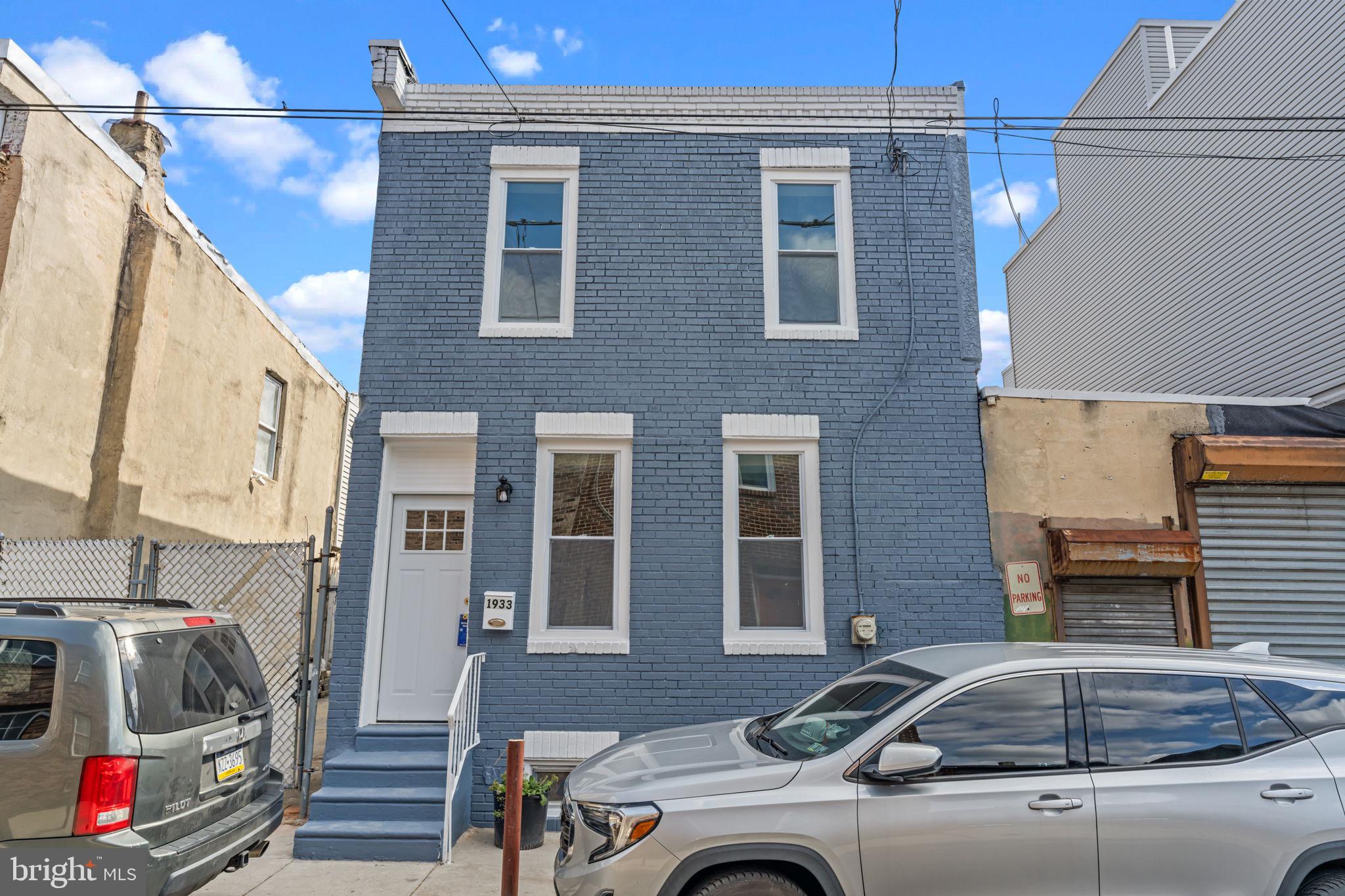 EAST KENSINGTON - Residential