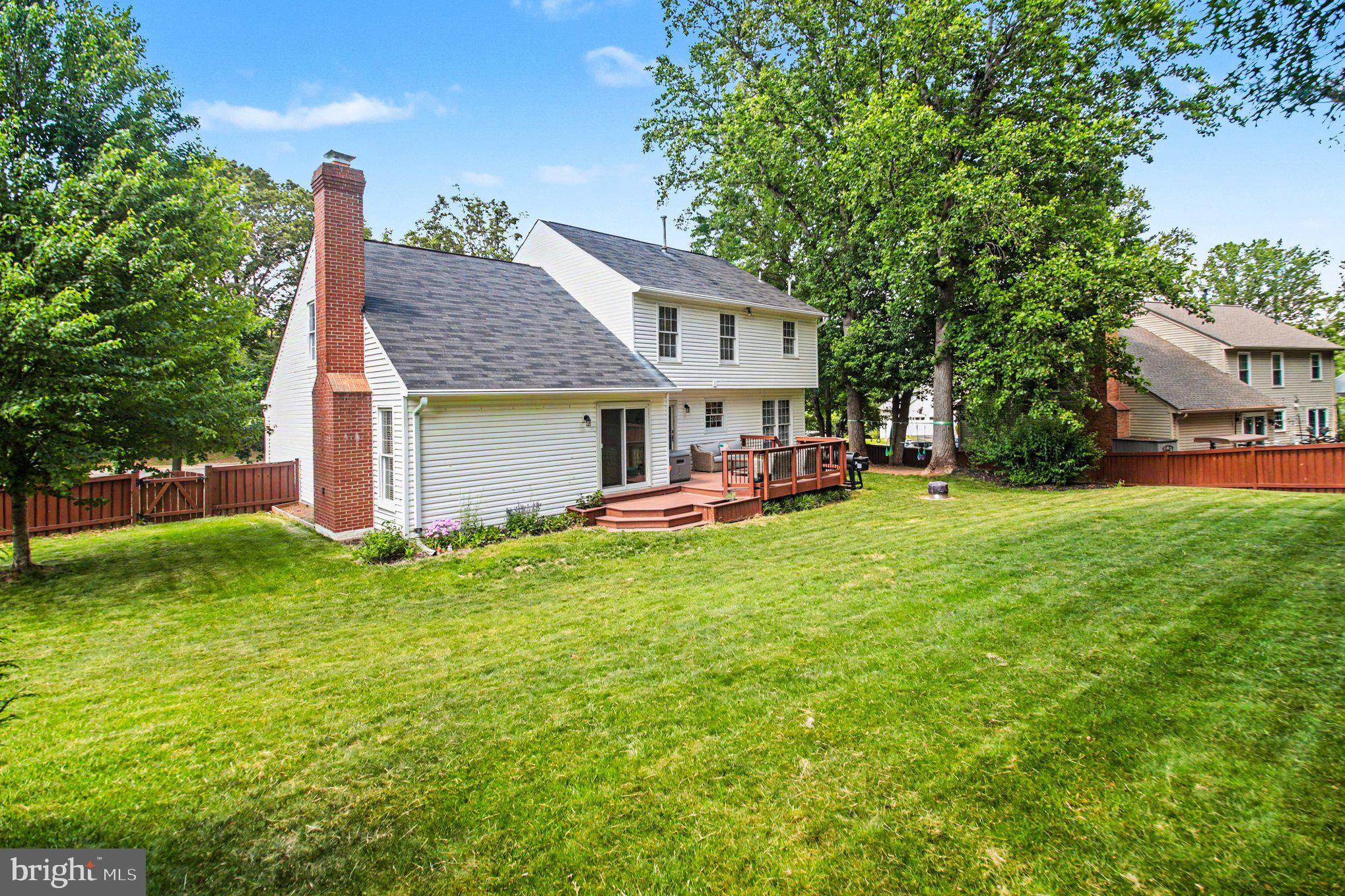 SOUTH RUN OAKS - Residential