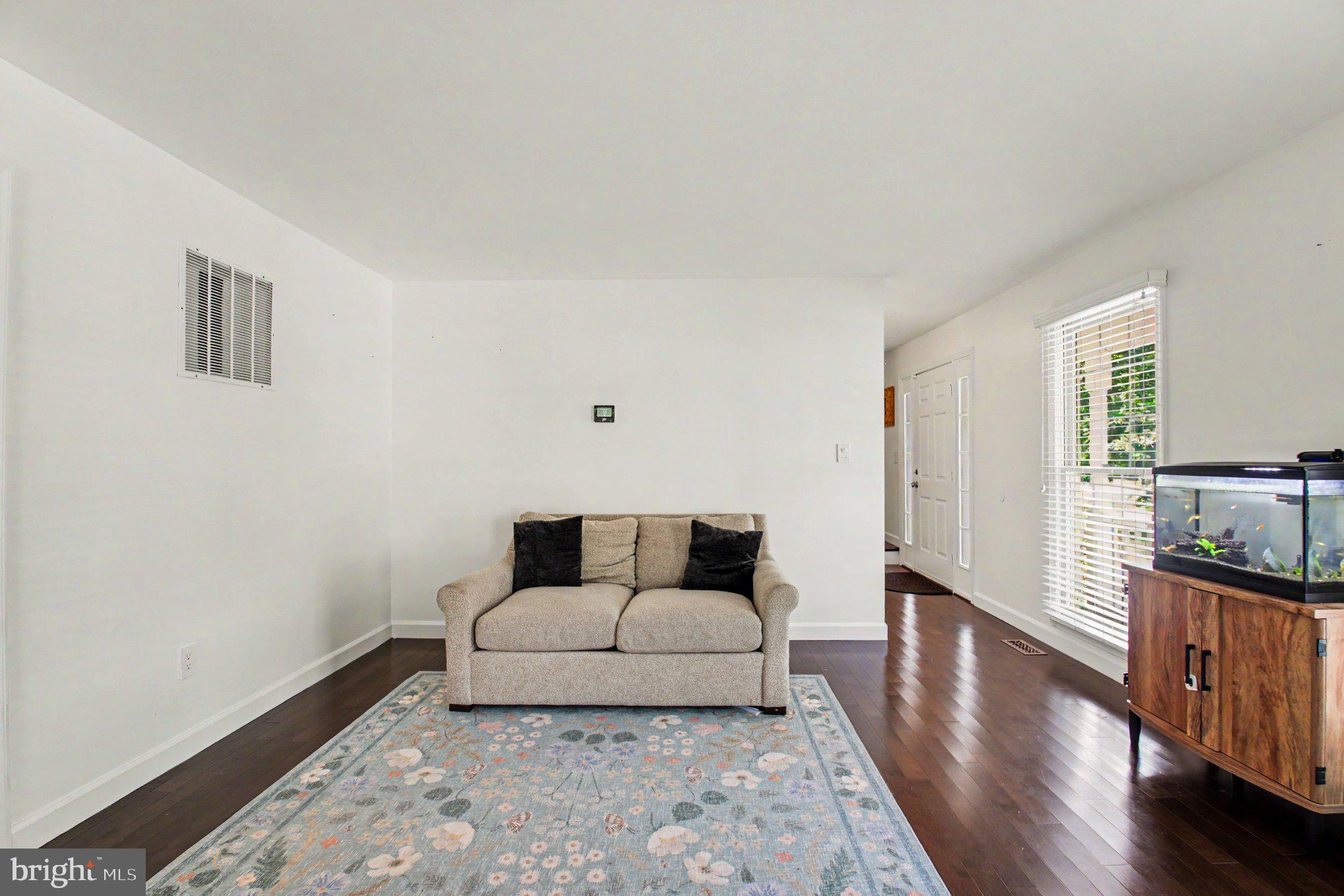 SOUTH RUN OAKS - Residential
