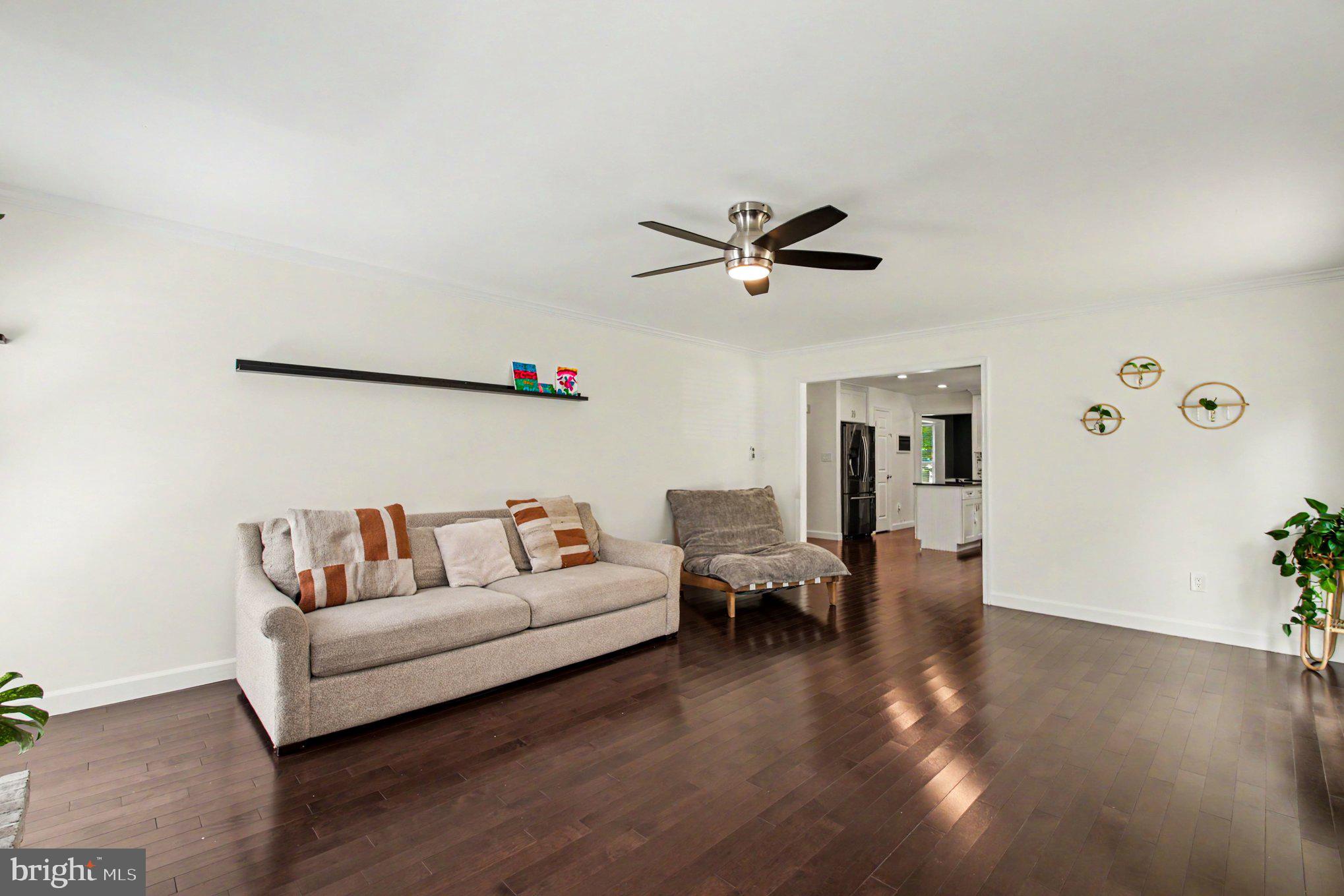 SOUTH RUN OAKS - Residential