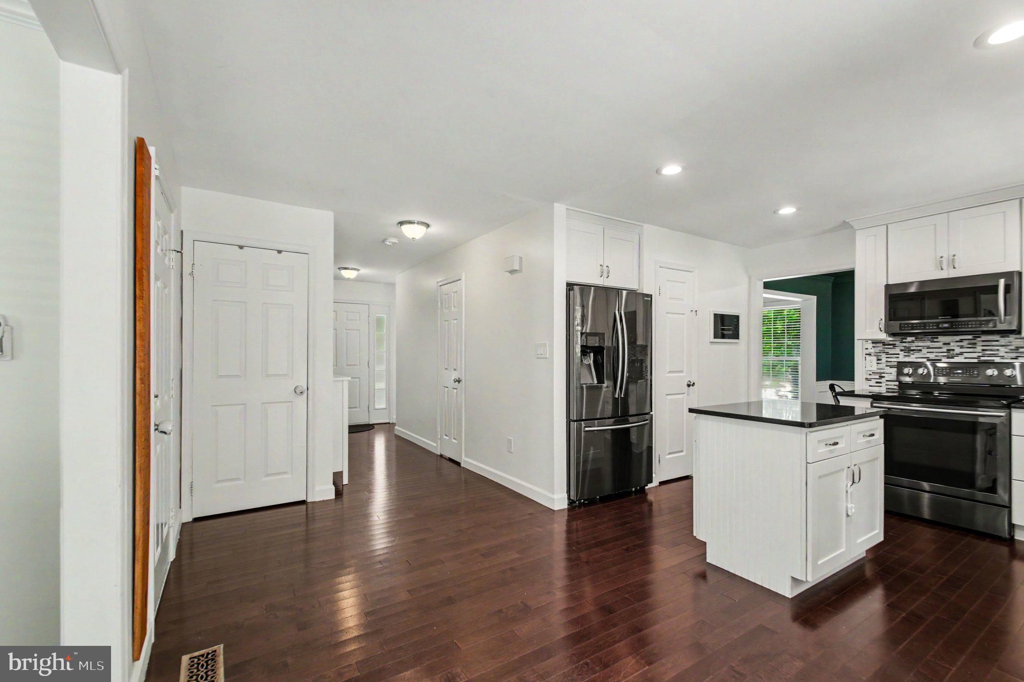 SOUTH RUN OAKS - Residential