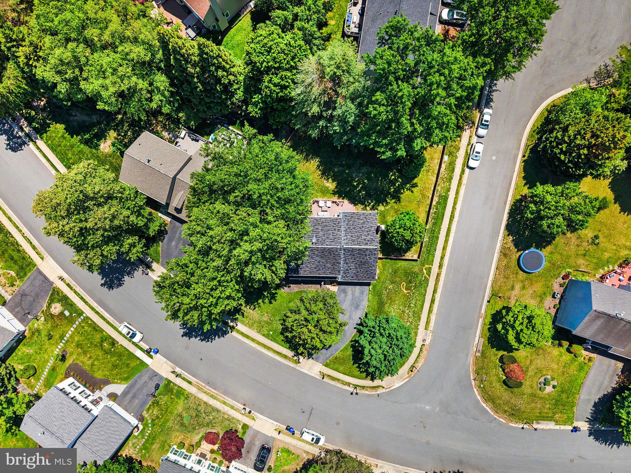 SOUTH RUN OAKS - Residential