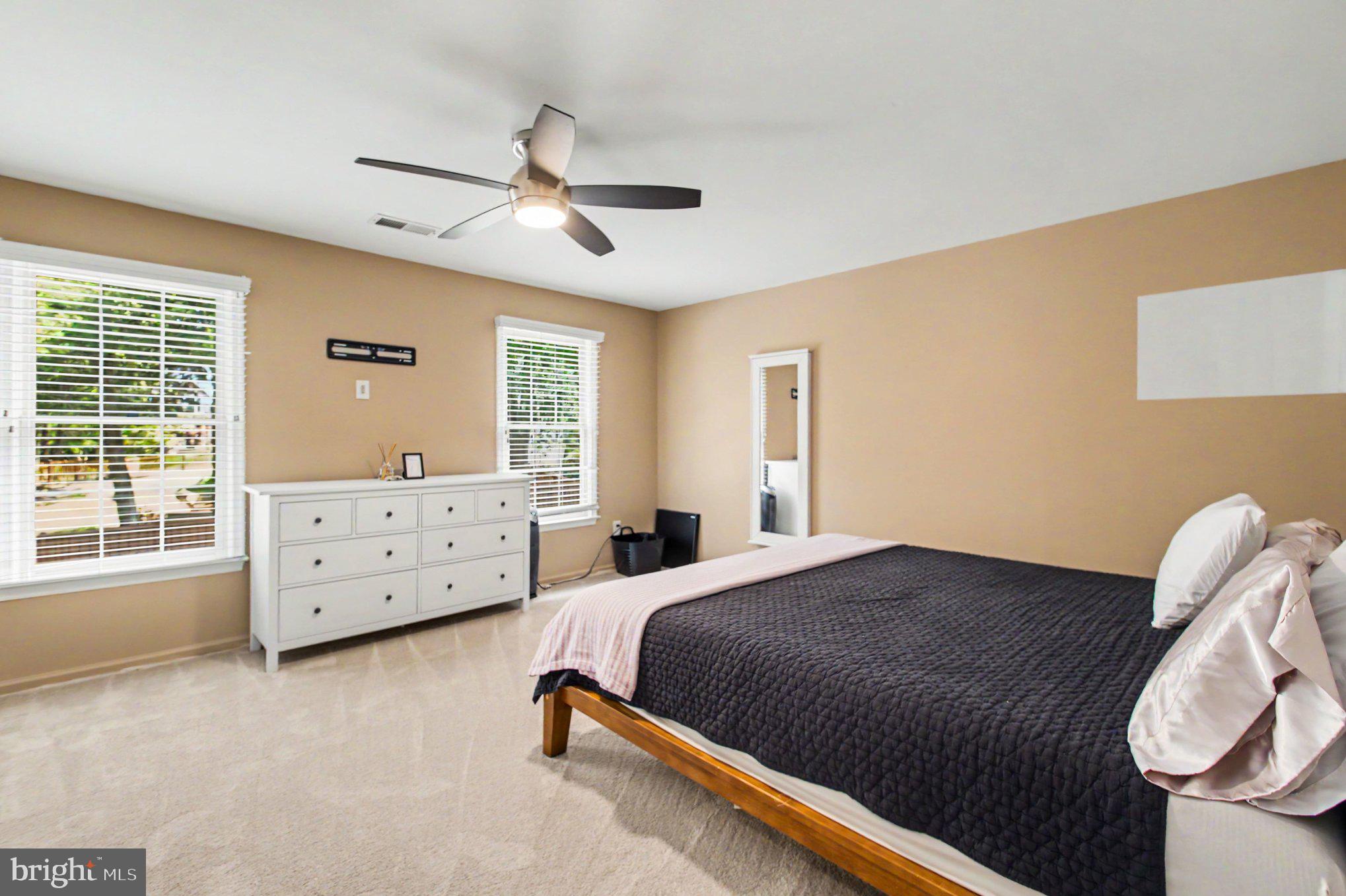 SOUTH RUN OAKS - Residential