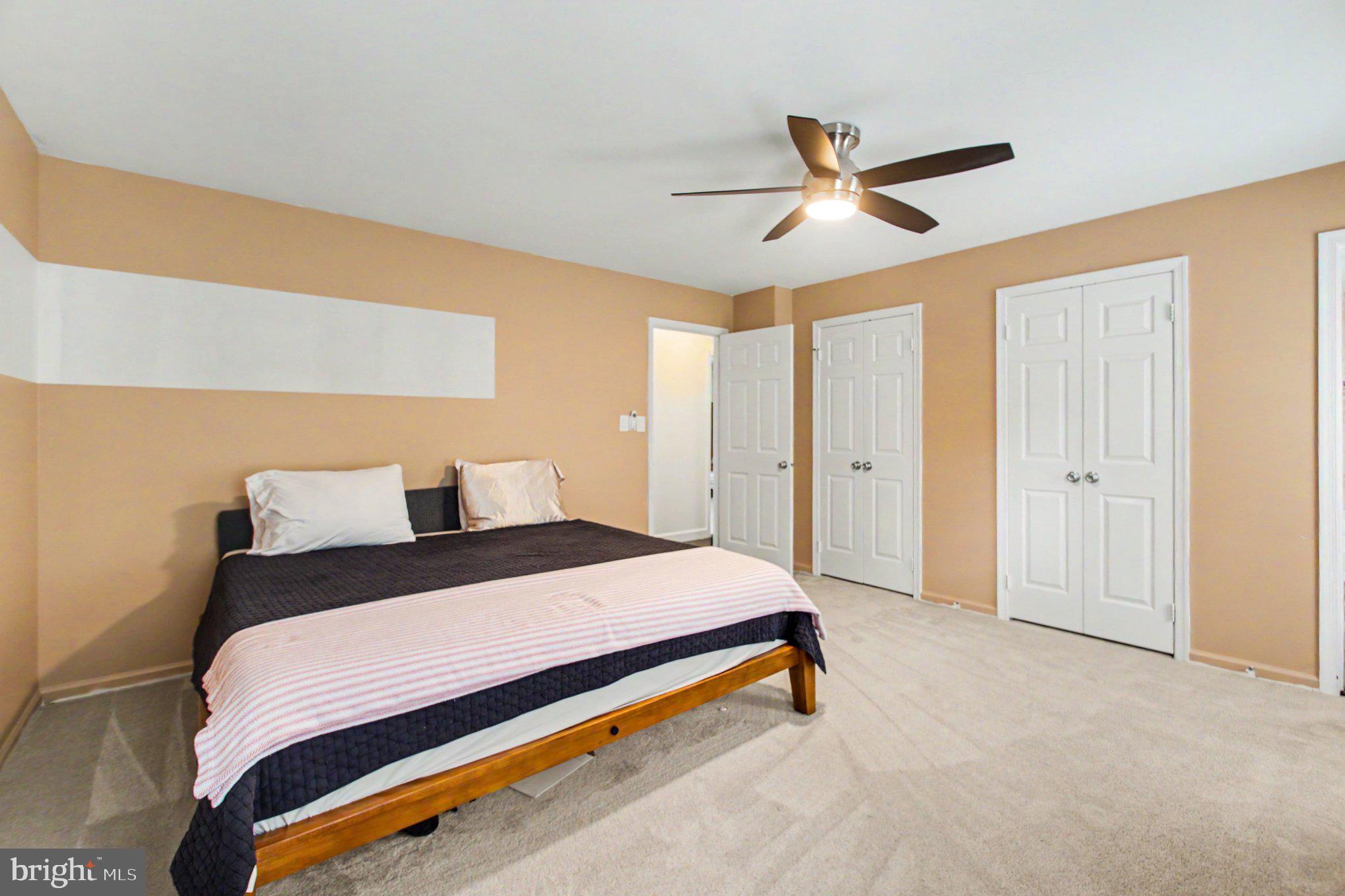 SOUTH RUN OAKS - Residential