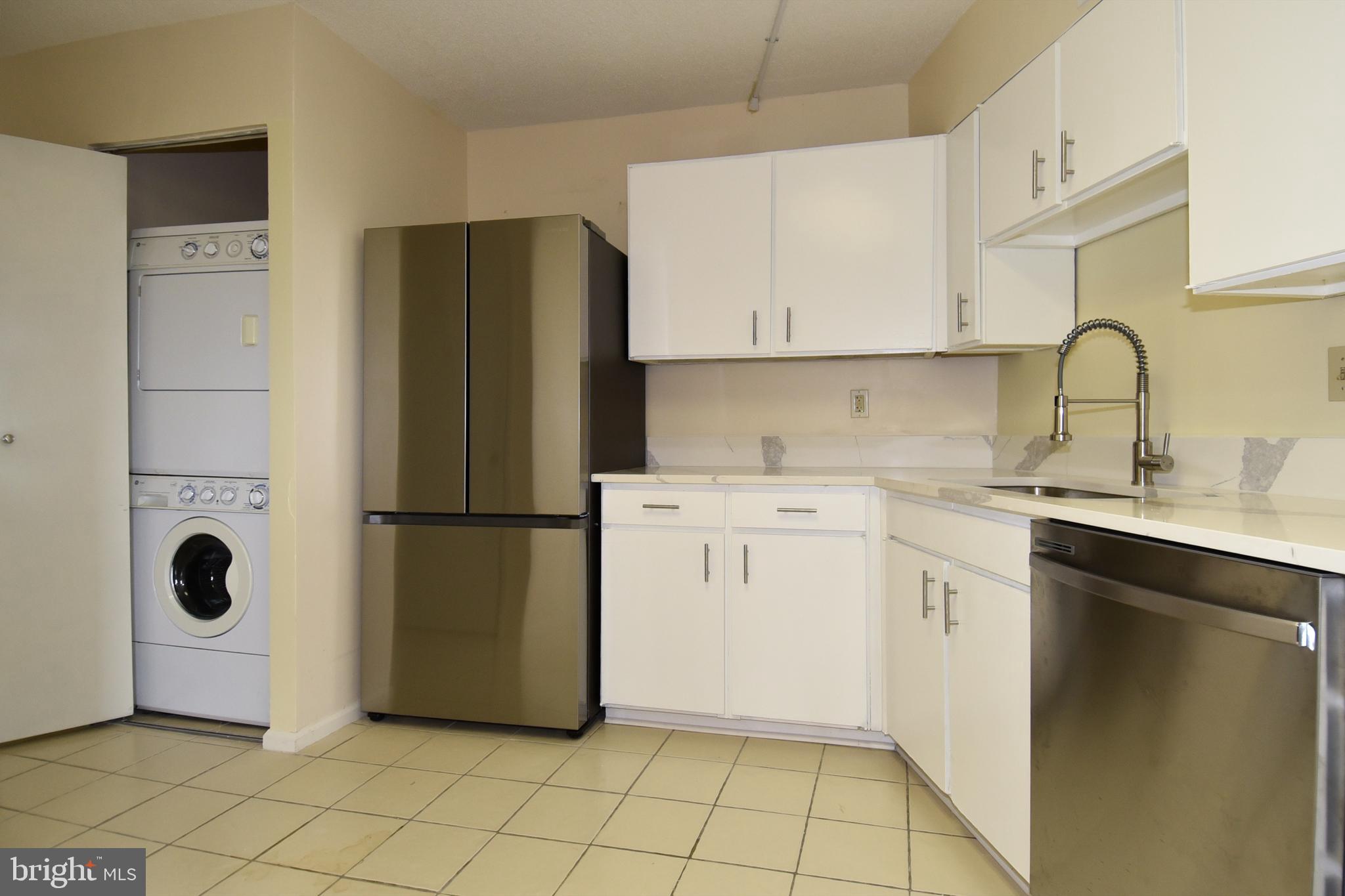 GREENS AT LEISURE WORLD - Residential