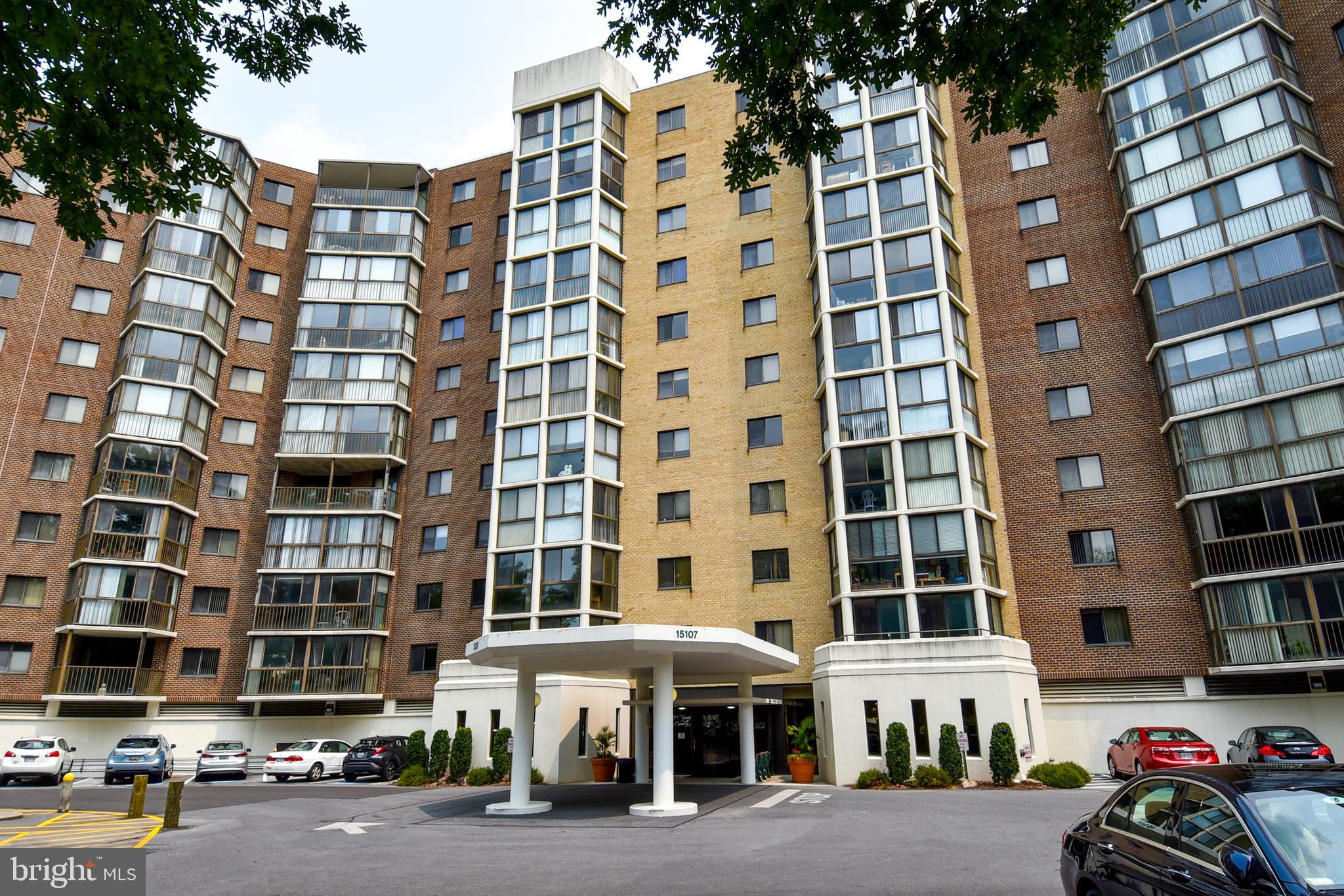 GREENS AT LEISURE WORLD - Residential