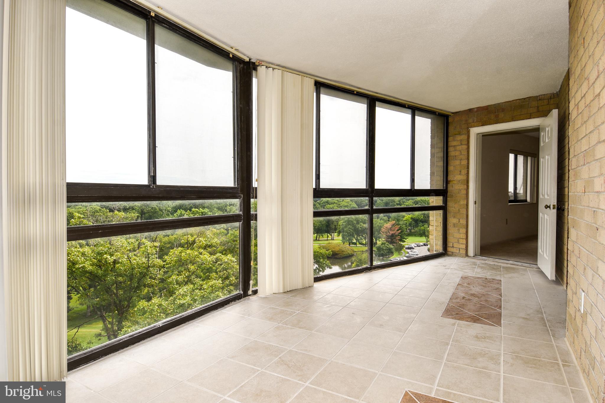 GREENS AT LEISURE WORLD - Residential