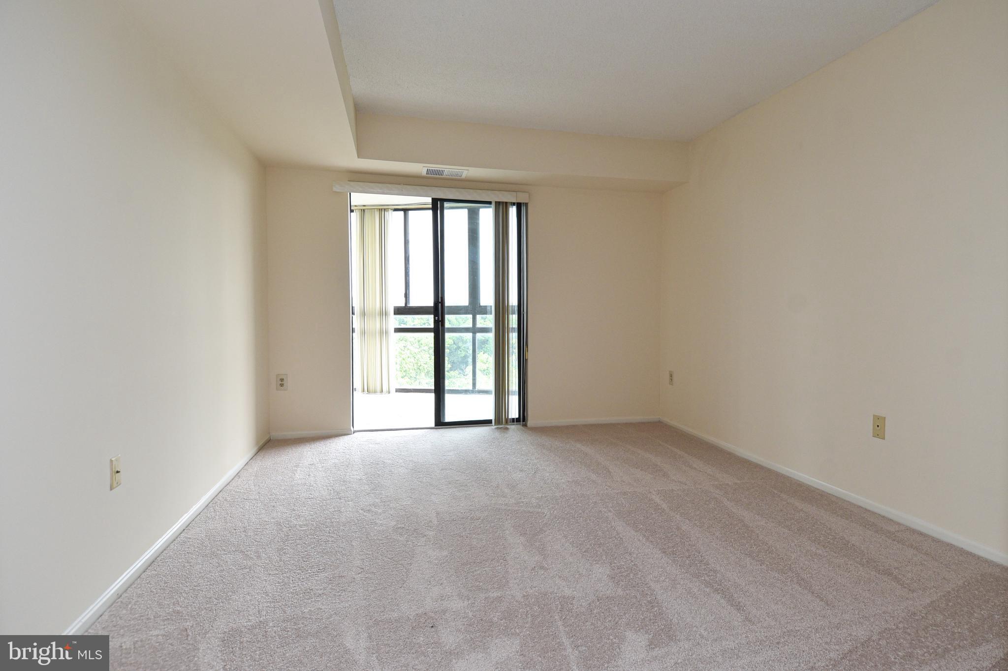 GREENS AT LEISURE WORLD - Residential