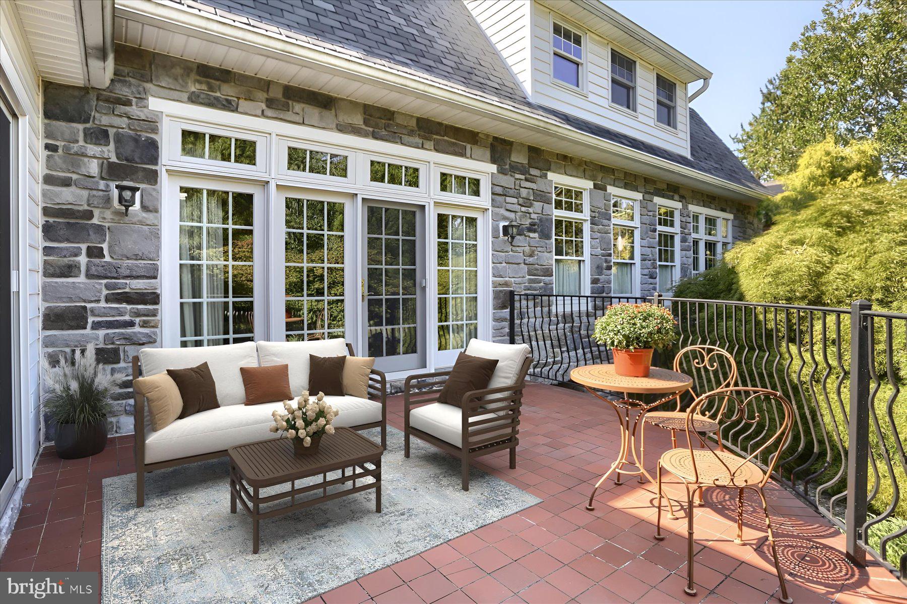 OLD MOORELAND - Residential