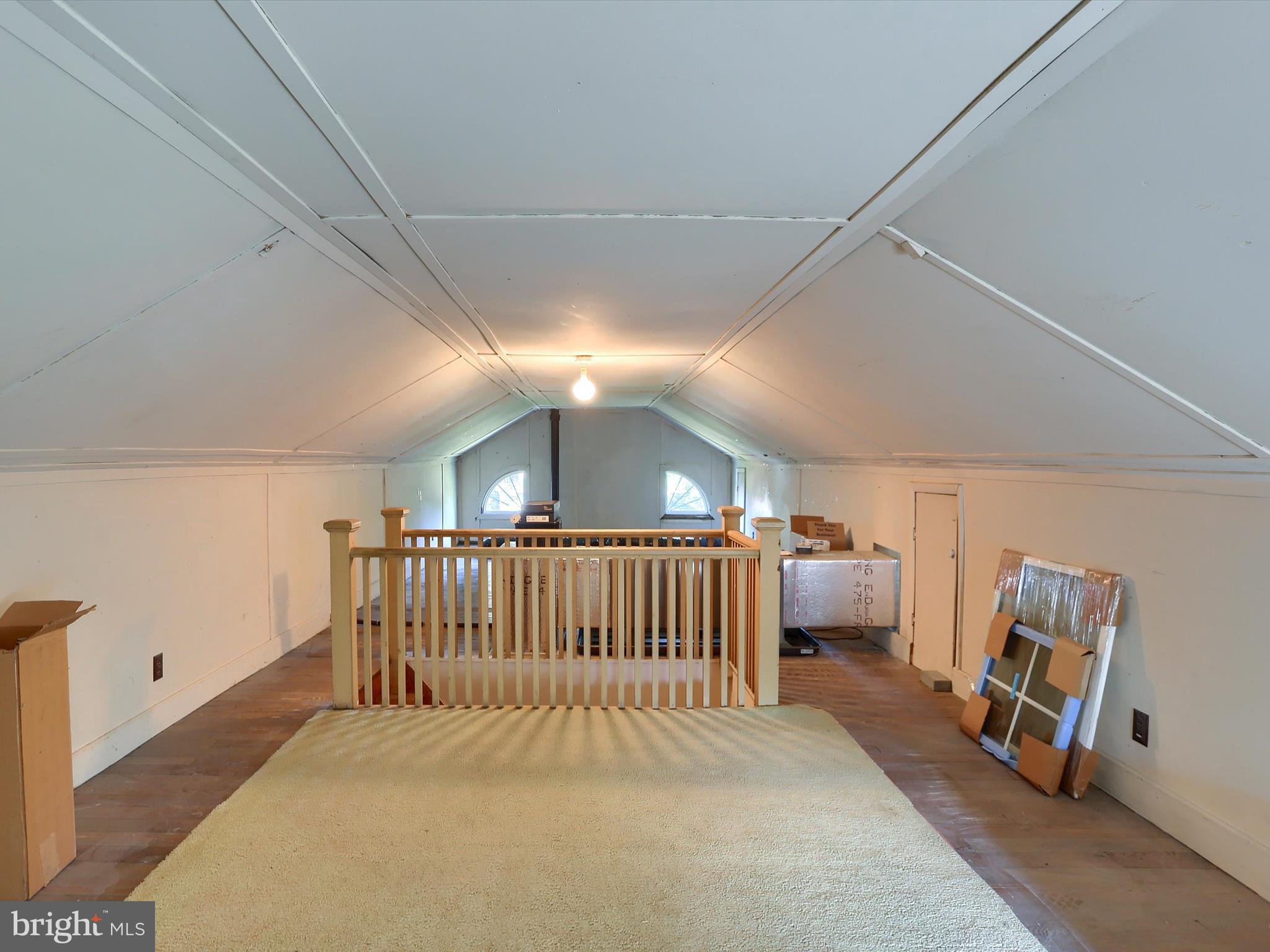 OLD MOORELAND - Residential