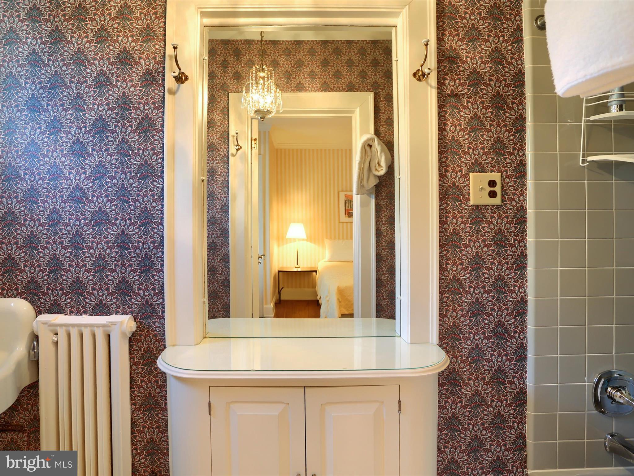 OLD MOORELAND - Residential