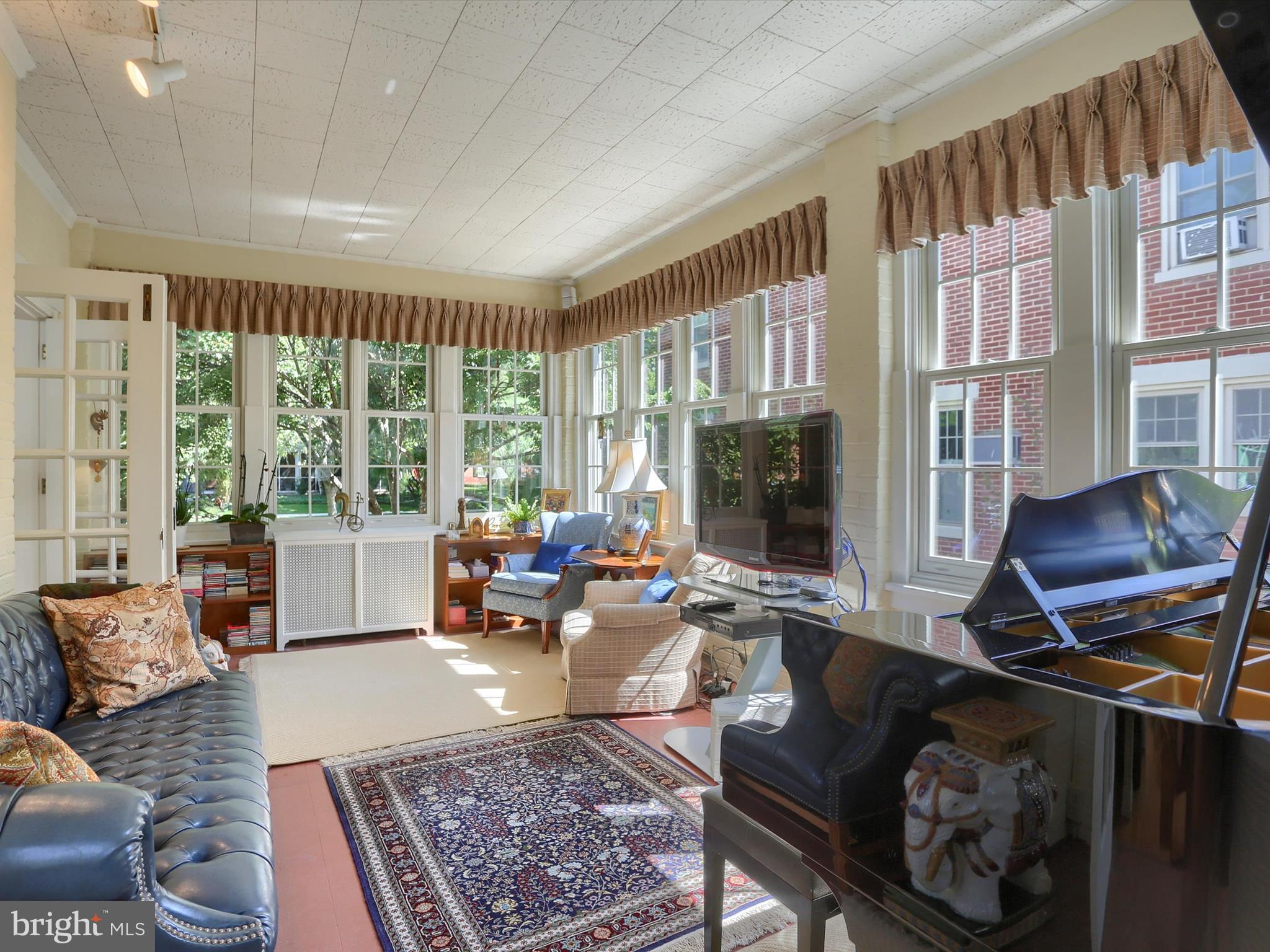 OLD MOORELAND - Residential