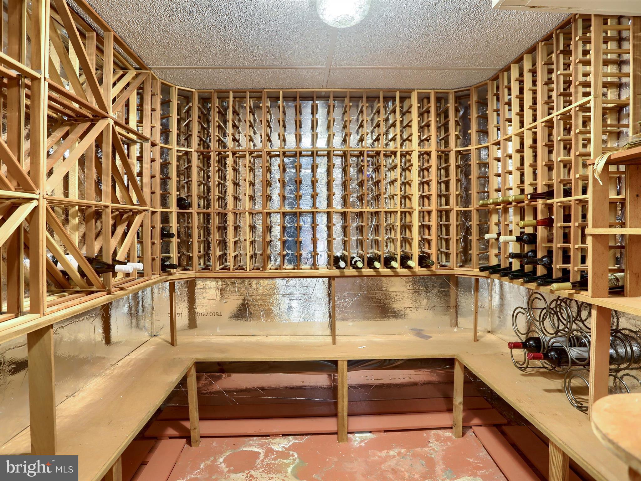 OLD MOORELAND - Residential