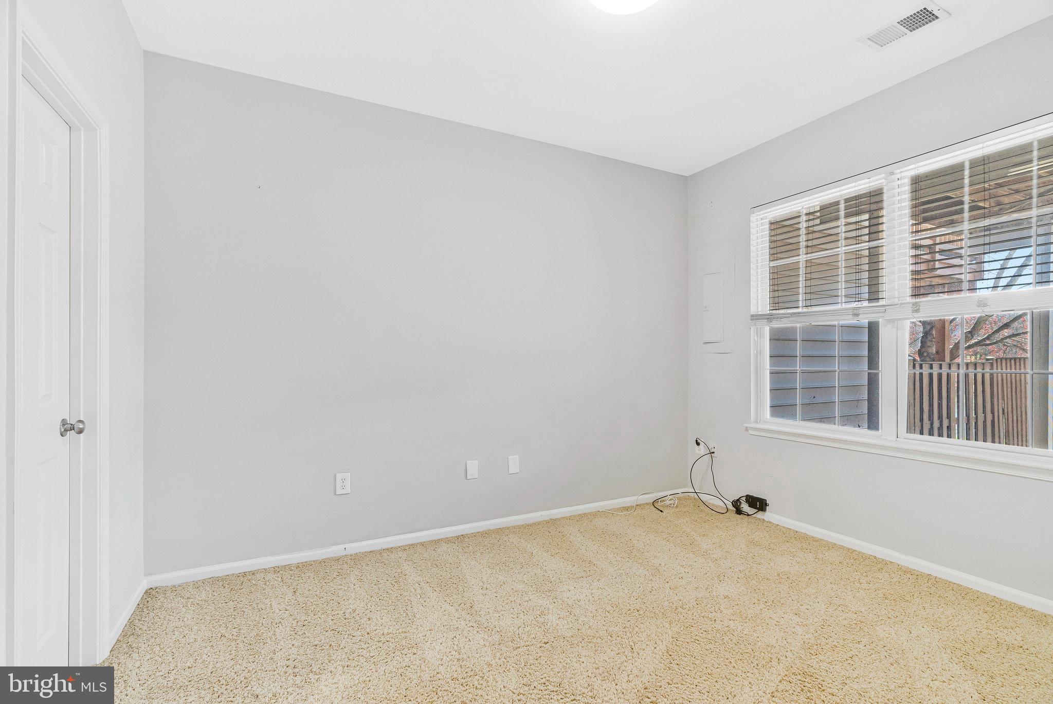 NORTHLAKE - Residential Lease