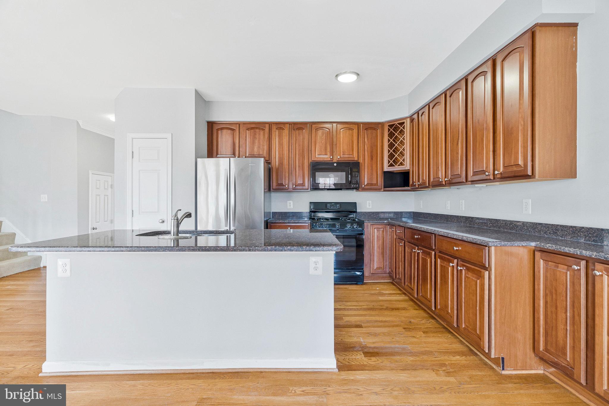 NORTHLAKE - Residential Lease