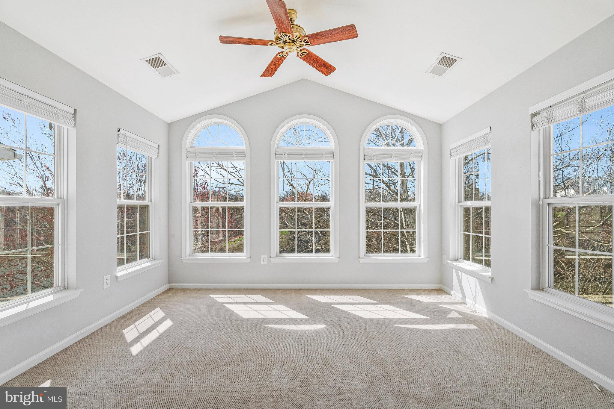 NORTHLAKE - Residential Lease