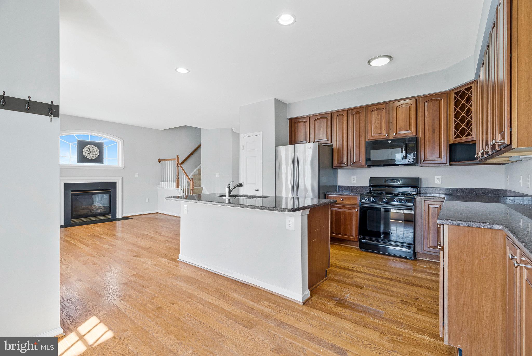 NORTHLAKE - Residential Lease