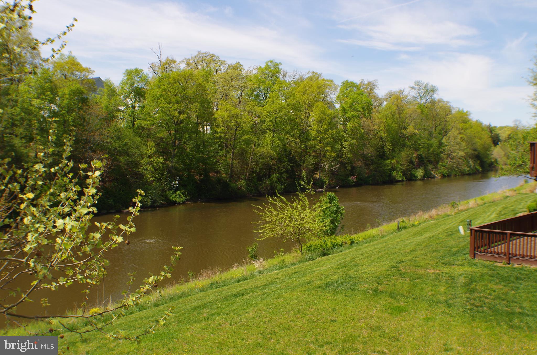 NORTHLAKE - Residential Lease