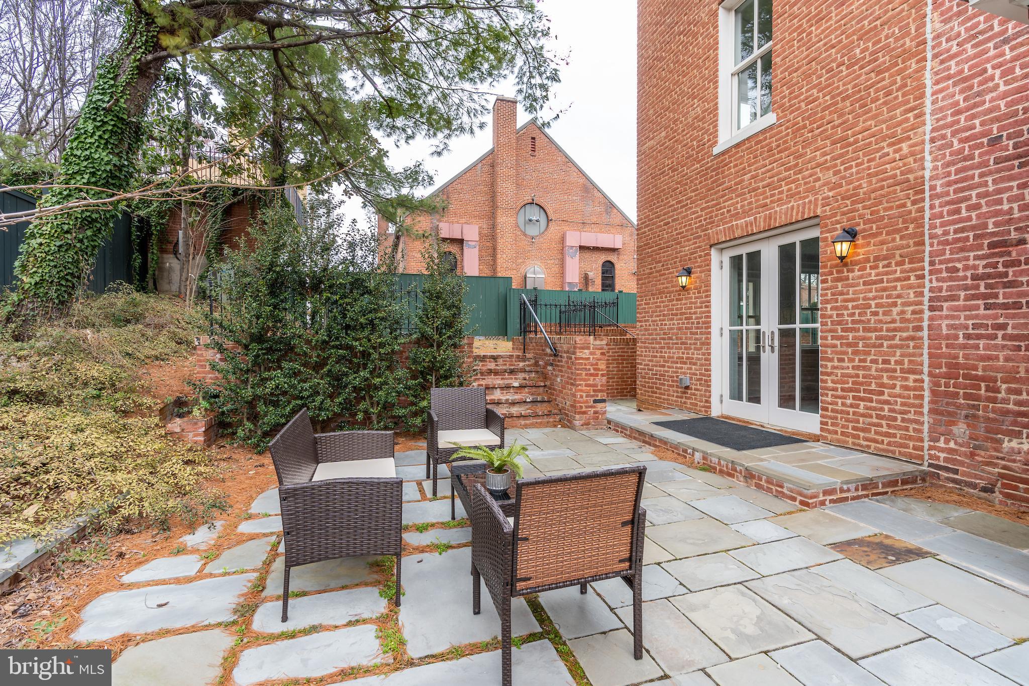 GEORGETOWN - Residential