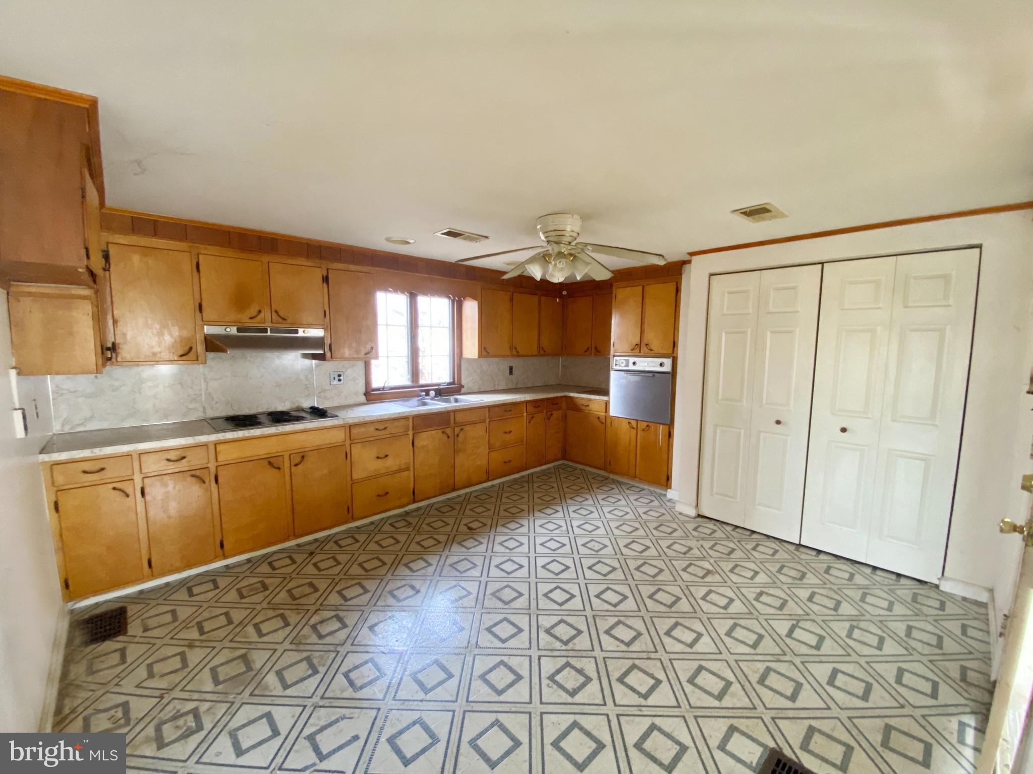 TANEYTOWN VILLAGE - Residential