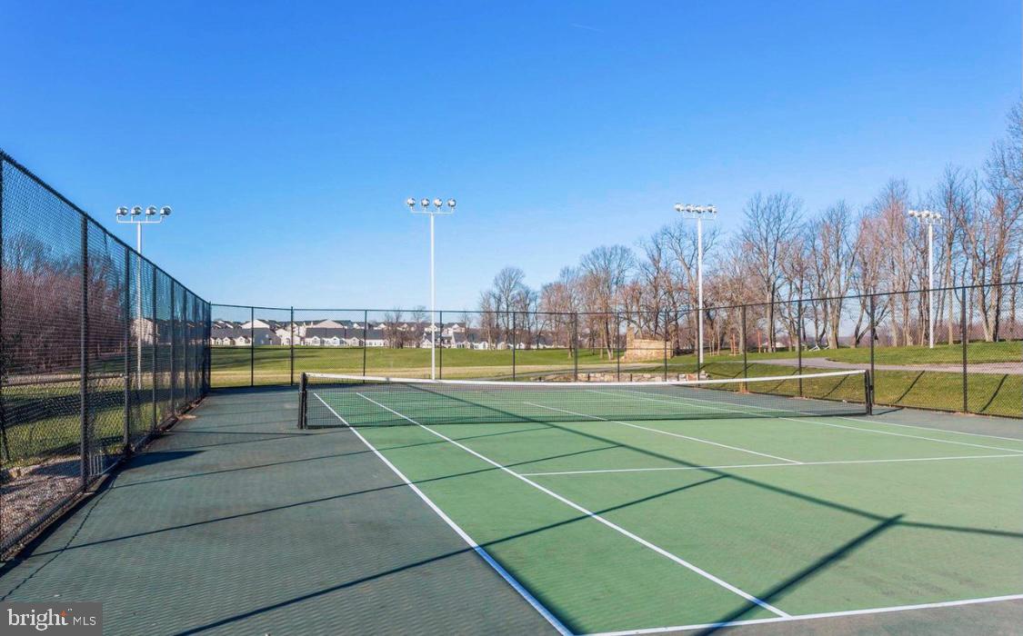 FAIRWAY VILLAS - Residential