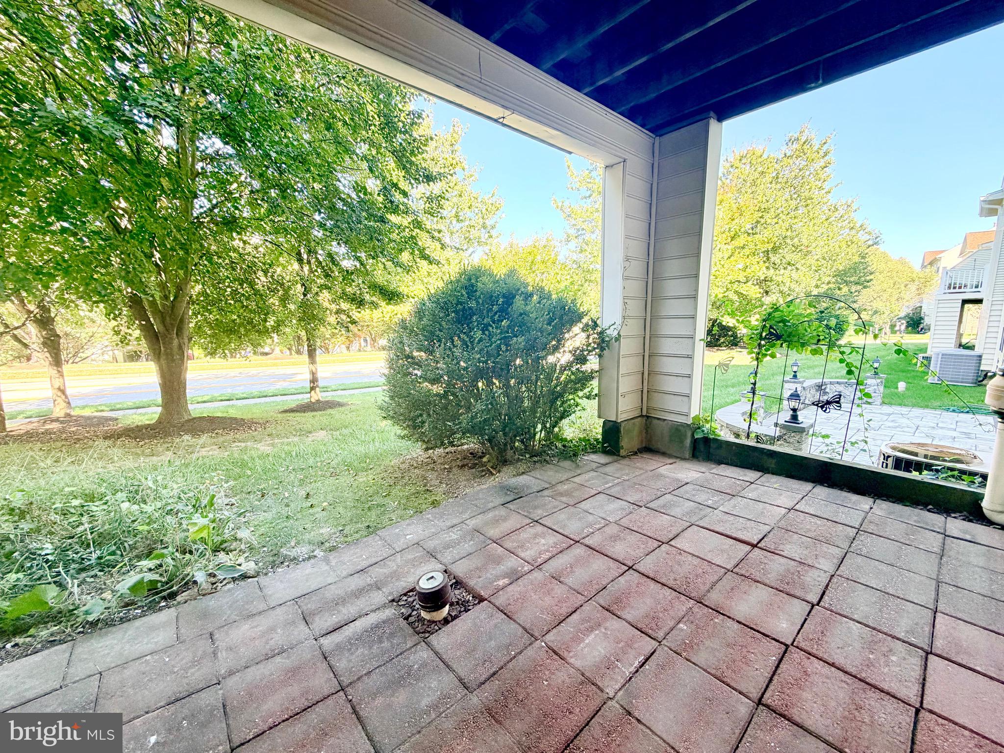 FAIRWAY VILLAS - Residential